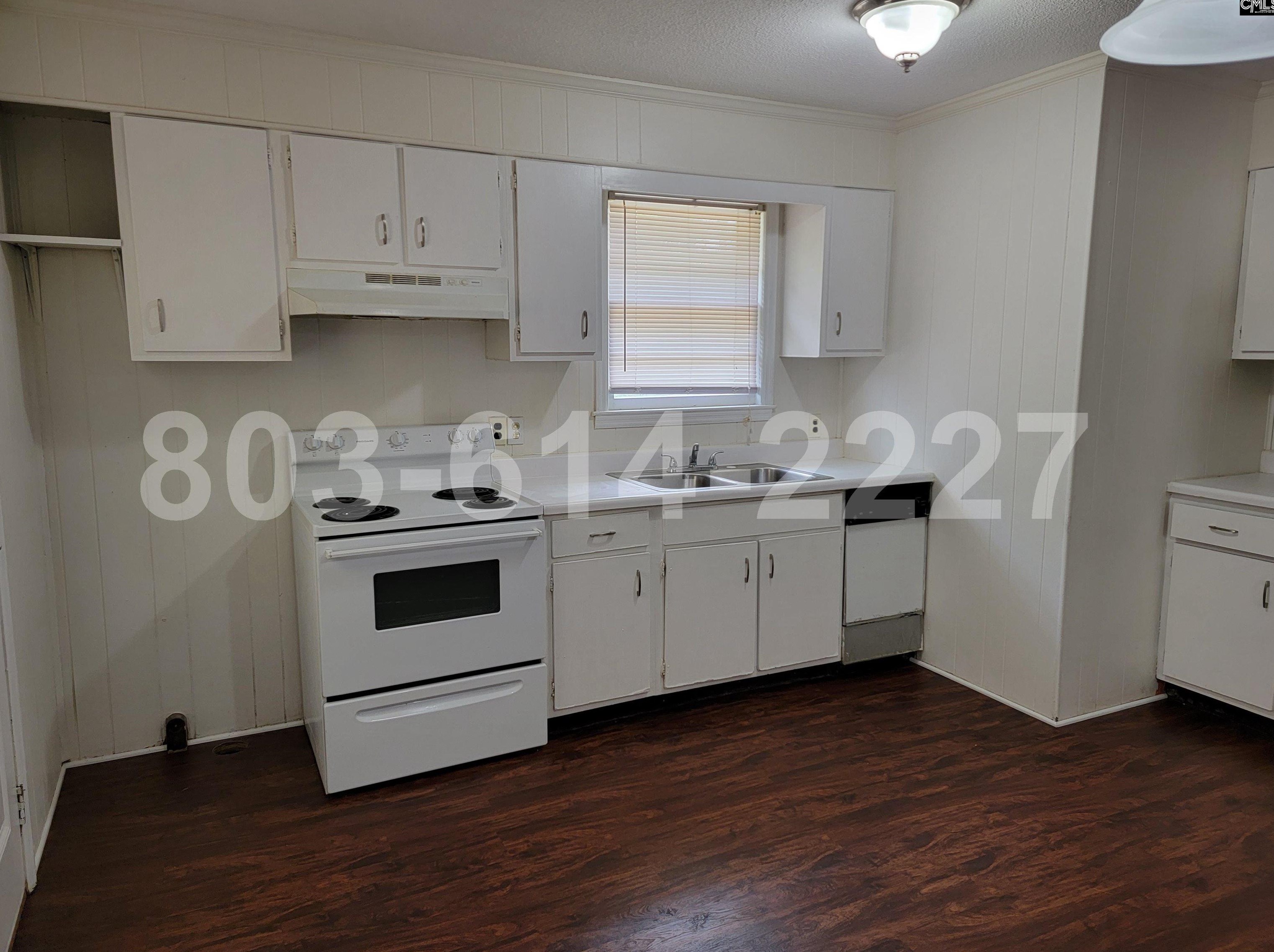 129 Lisa Dr, Lexington, SC 29073