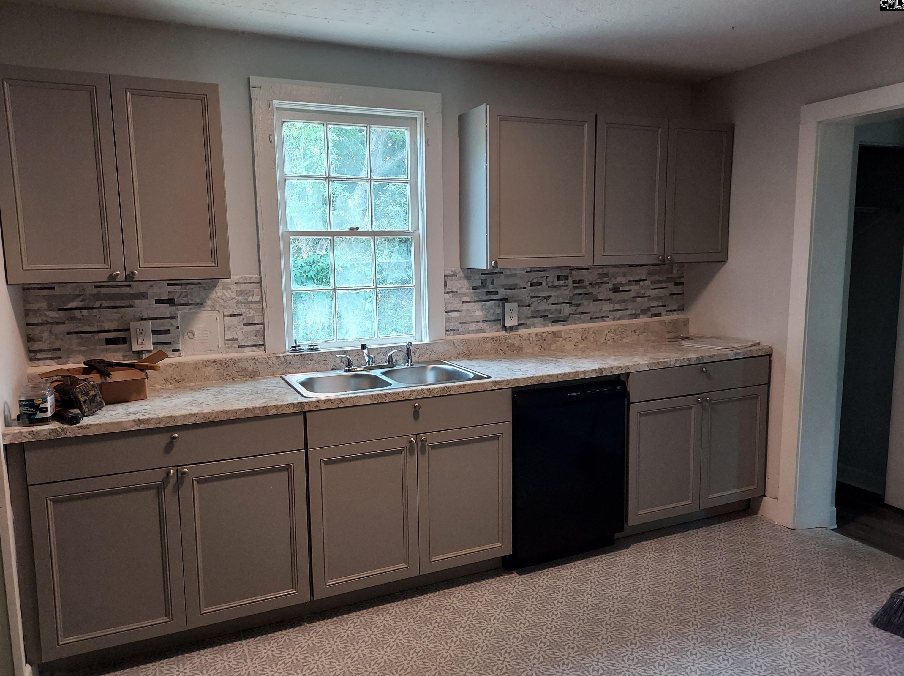 417 Hook Ave, Cayce-West Columbia, SC 29169