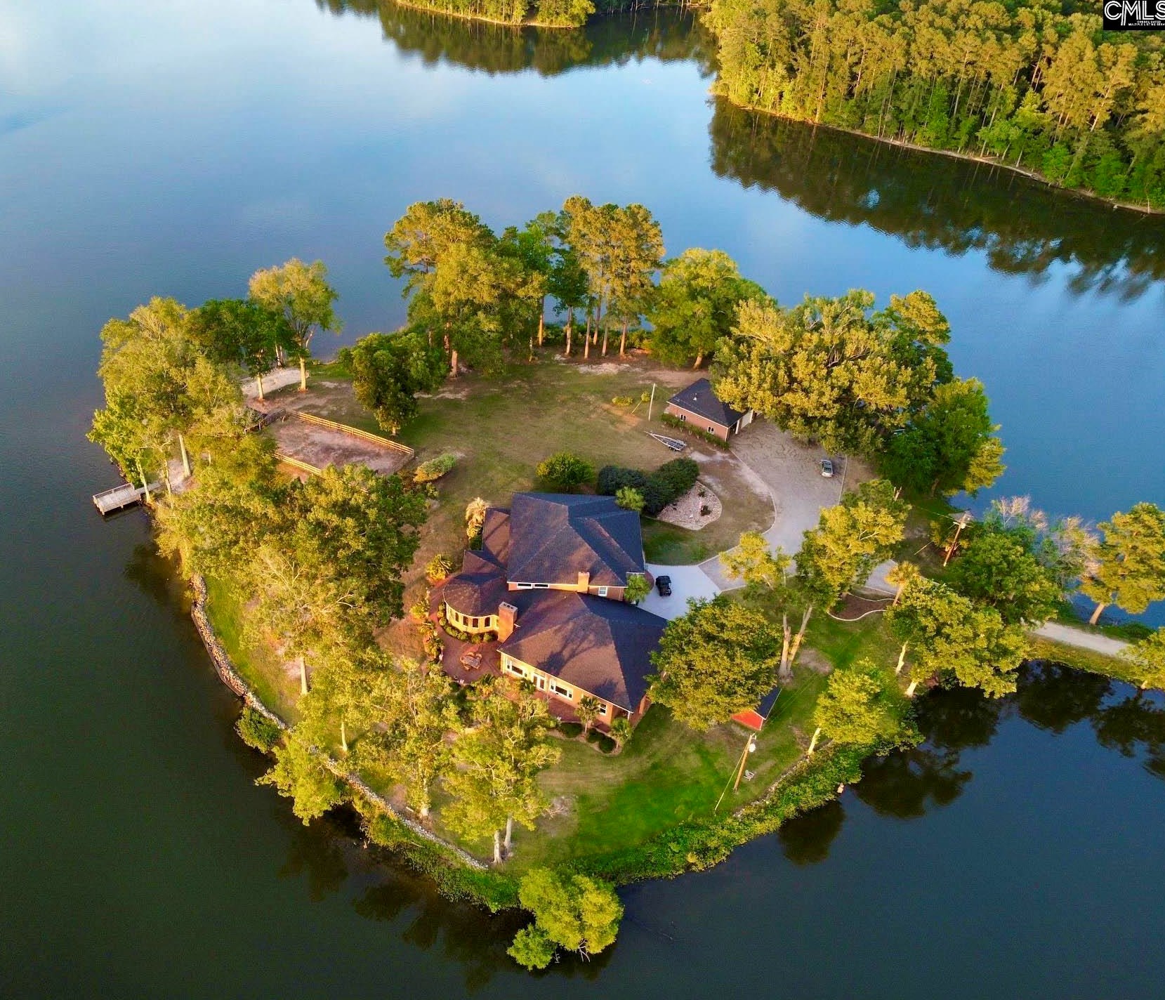 239 Hipp Island Rd, Batesburg-Leesville, SC 29070