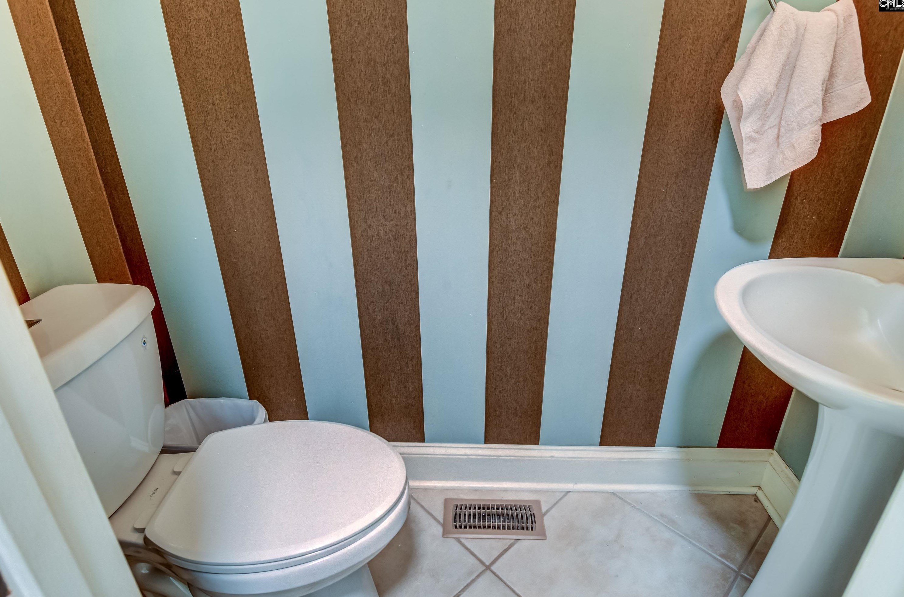 110 Woodsview Ln, Columbia SC  29223-8149 exterior