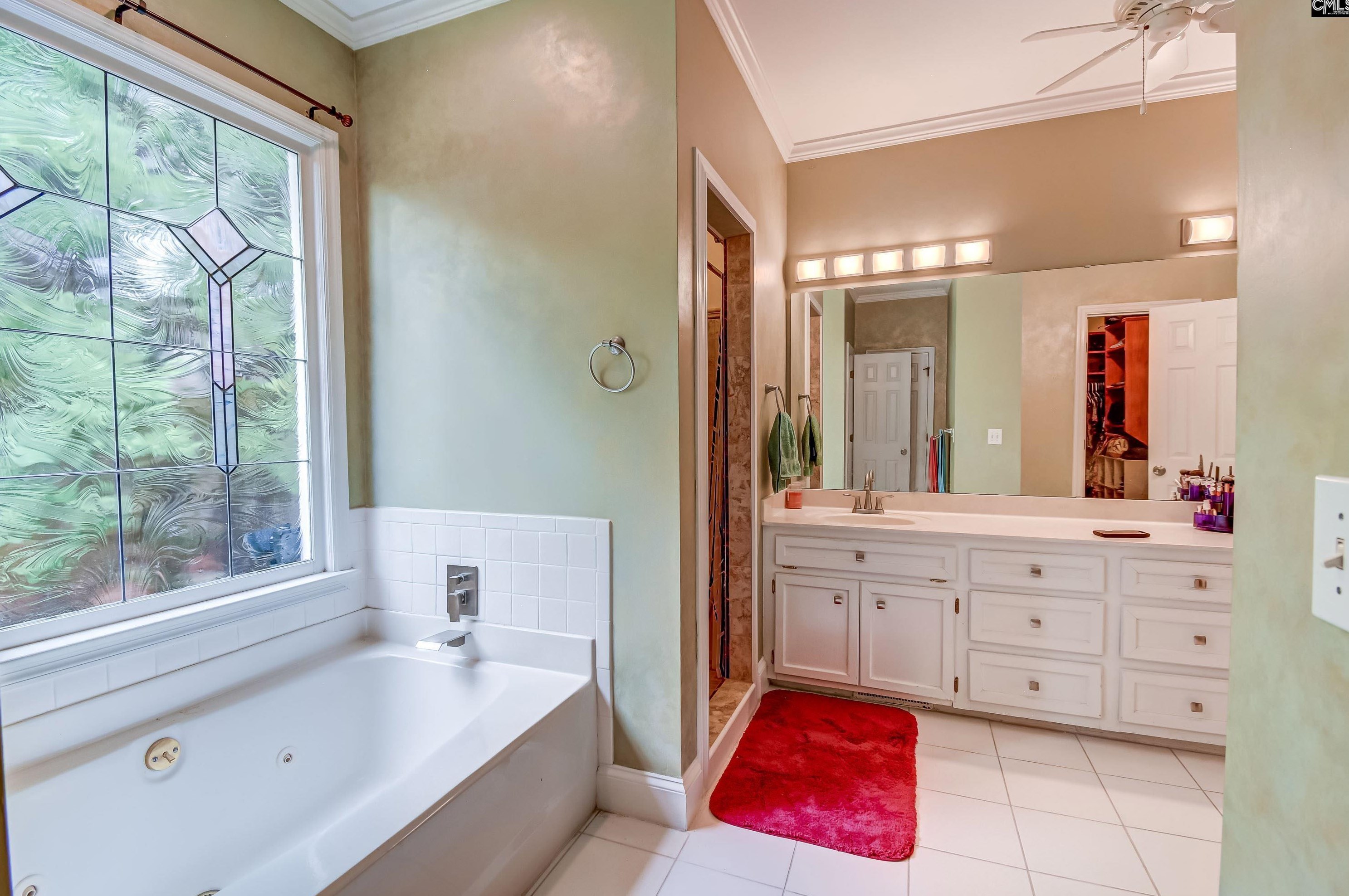 110 Woodsview Ln, Columbia SC  29223-8149 exterior