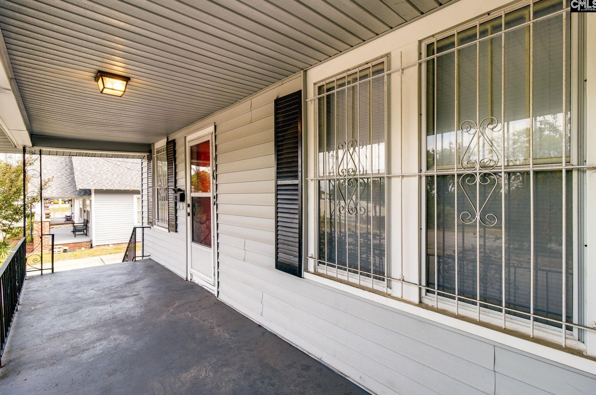 1012 Woodrow St, Columbia, SC 29205-1637