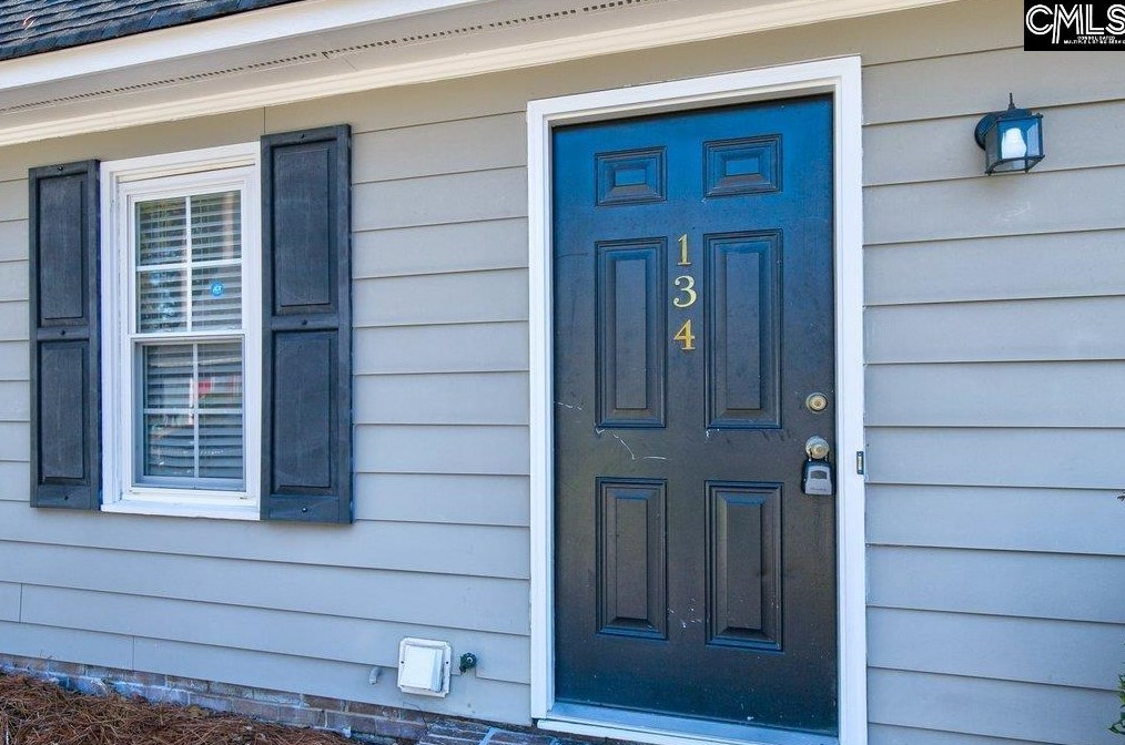 34 Elizabeth Darby Ln, Columbia, SC 29205-4571