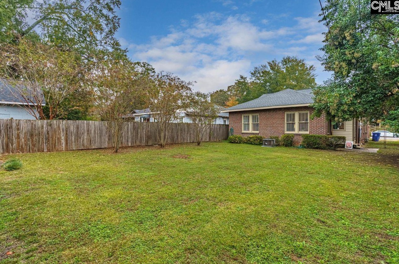 305 Waccamaw Ave, Columbia SC  29205-3335 exterior