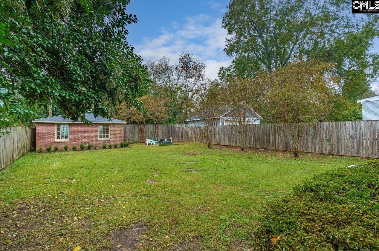 305 Waccamaw Ave, Columbia SC  29205-3335 exterior