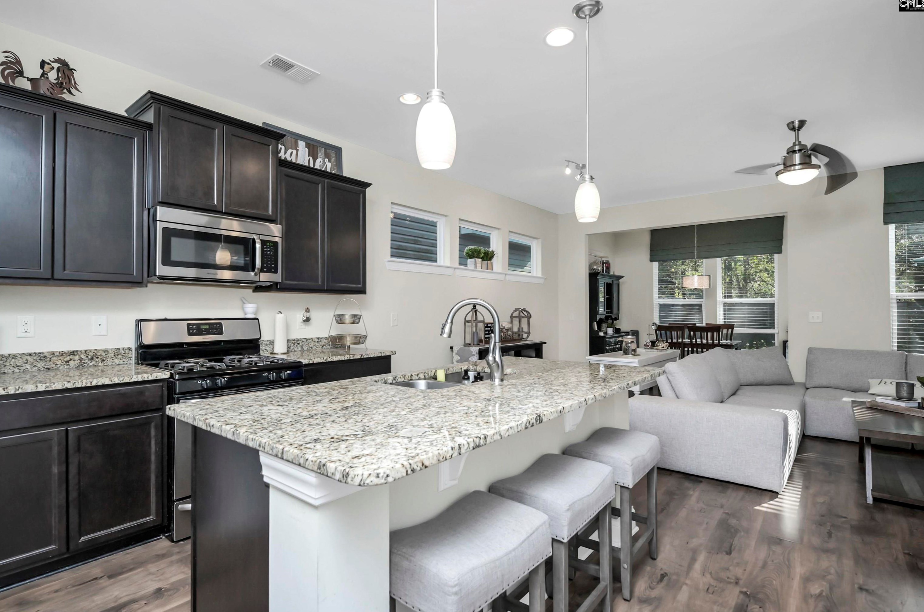 354 Forest Green Dr, Columbia SC 29209 exterior