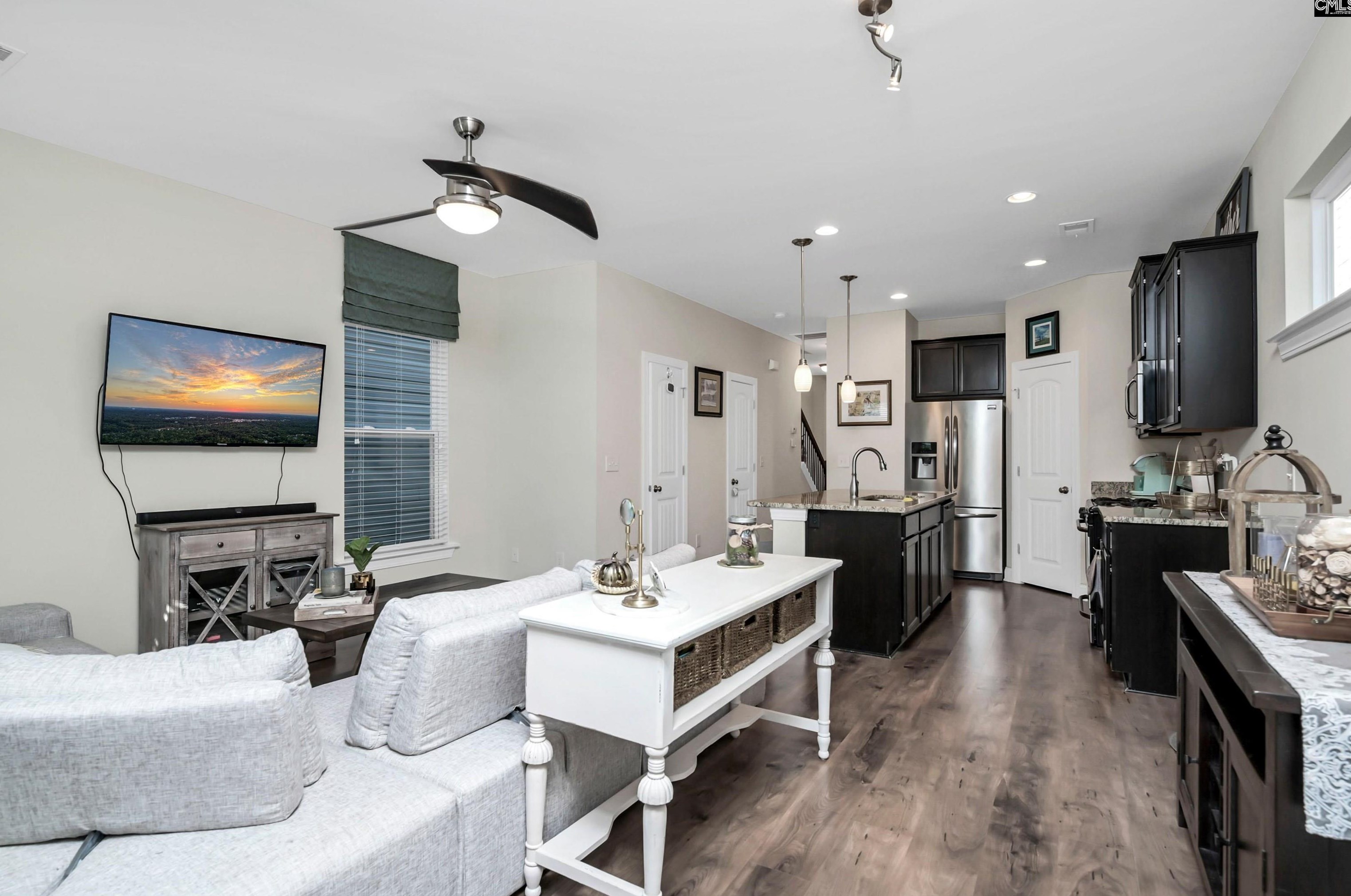 354 Forest Green Dr, Columbia SC 29209 exterior