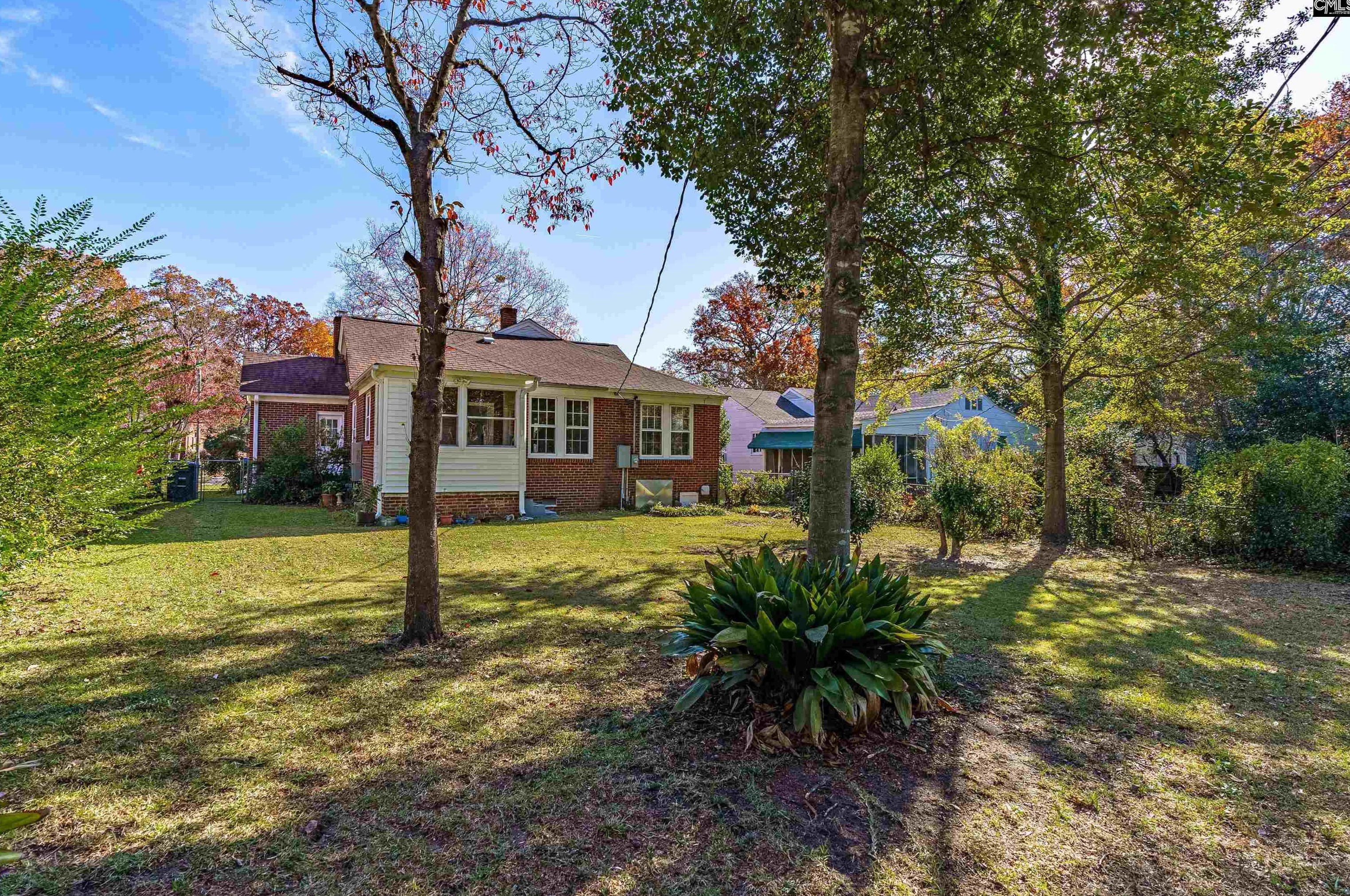 609 Dogwood St, Columbia SC  29205-3906 exterior