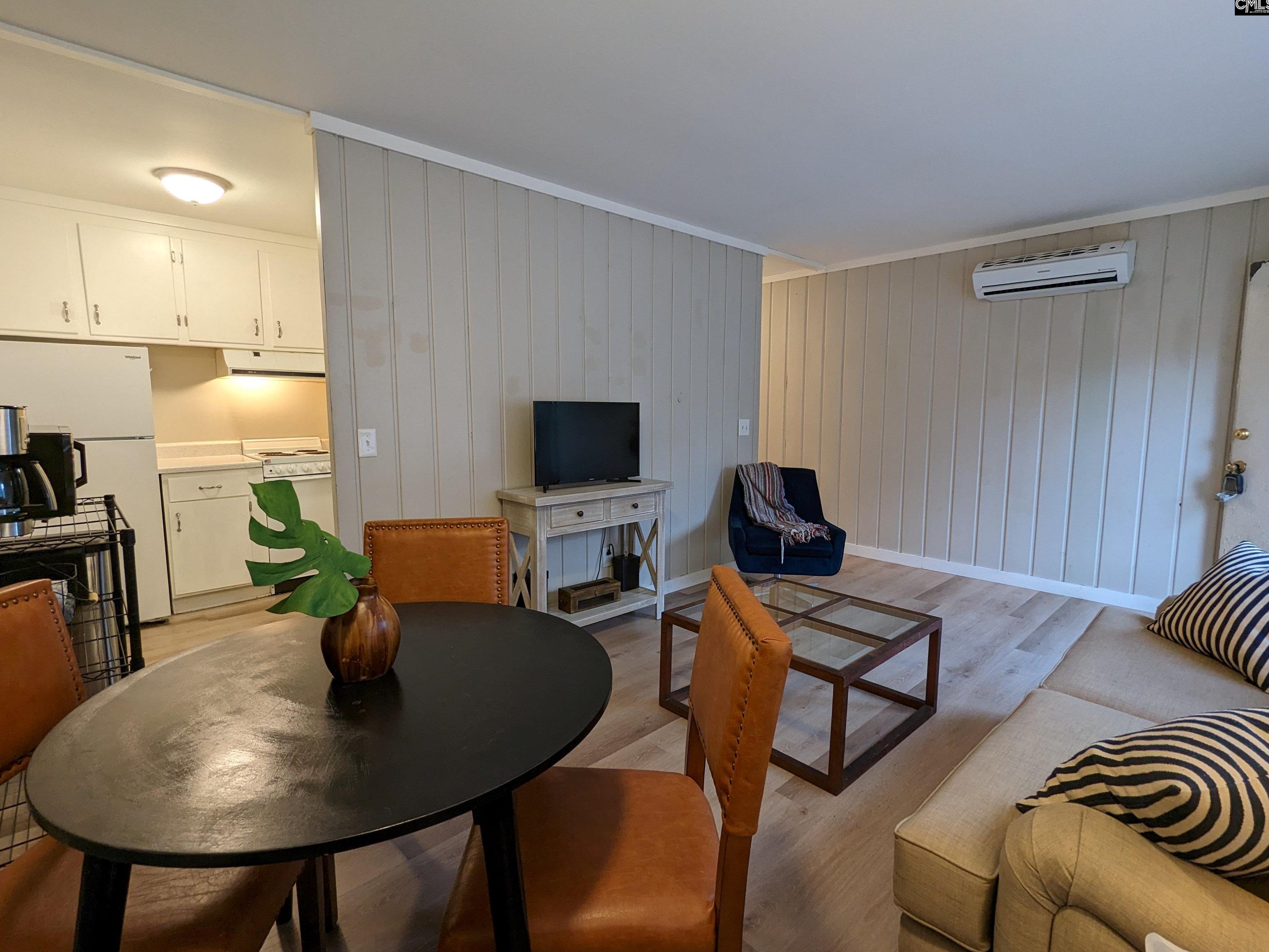 2748 Montgomery Ave, Columbia SC  29205-4438 exterior