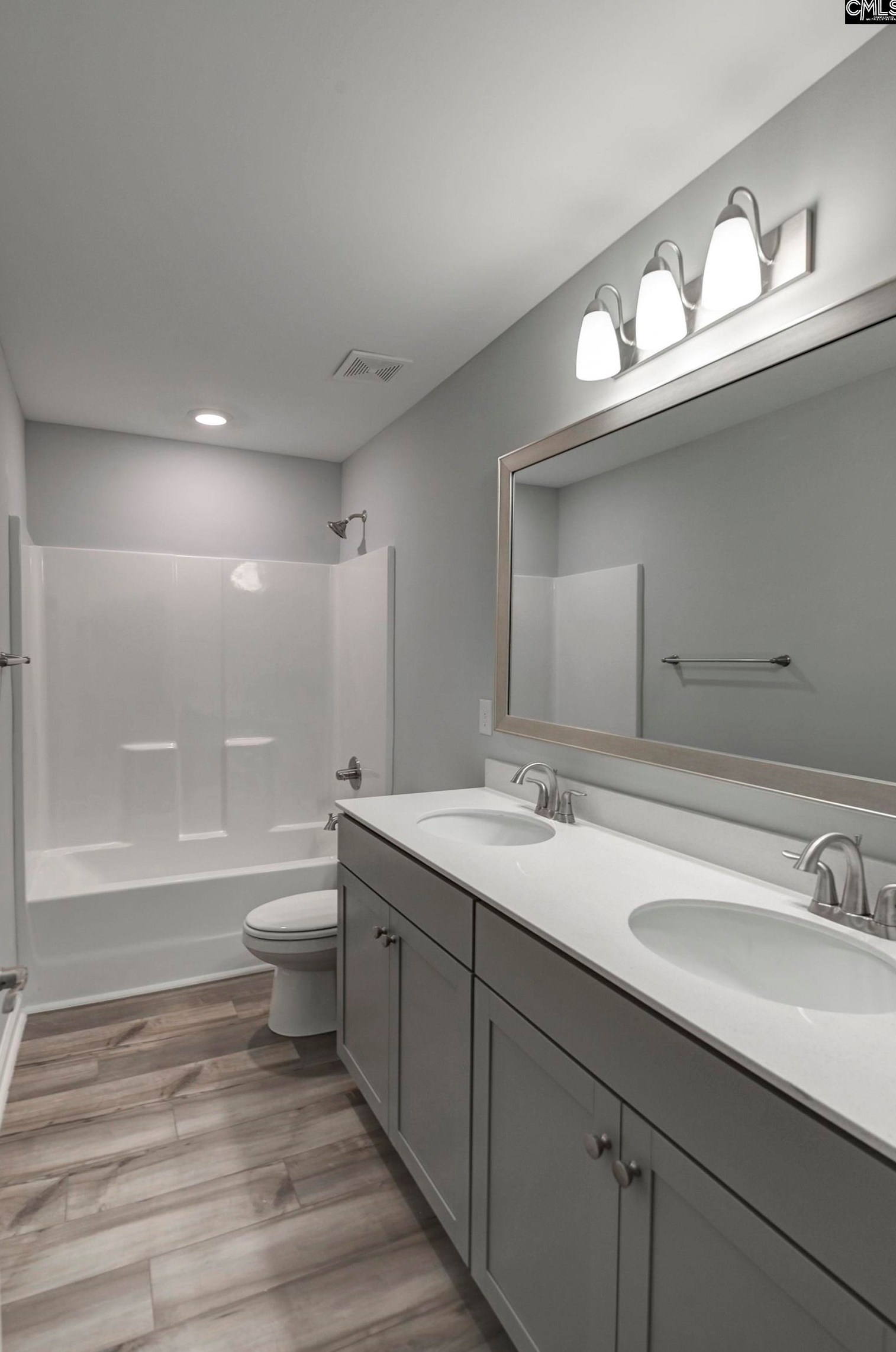 472 Harbour Pointe Dr, Columbia SC  29229-7591 exterior