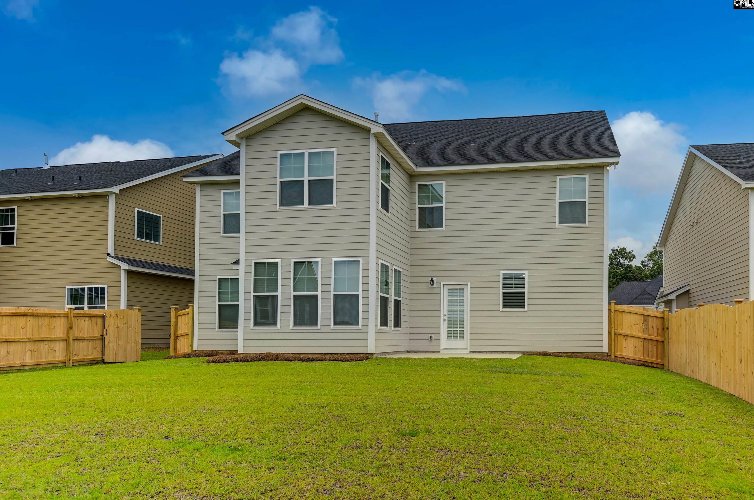 472 Harbour Pointe Dr, Columbia SC  29229-7591 exterior