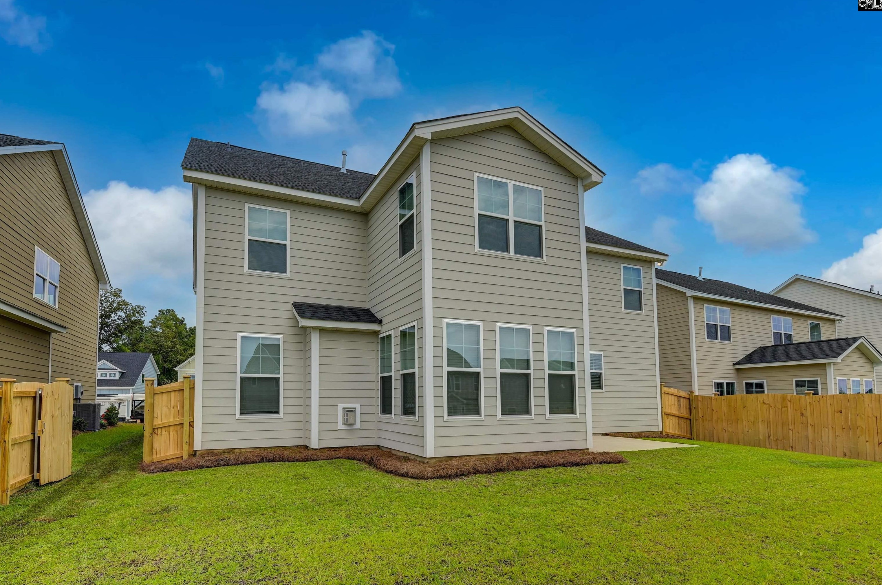 472 Harbour Pointe Dr, Columbia SC  29229-7591 exterior