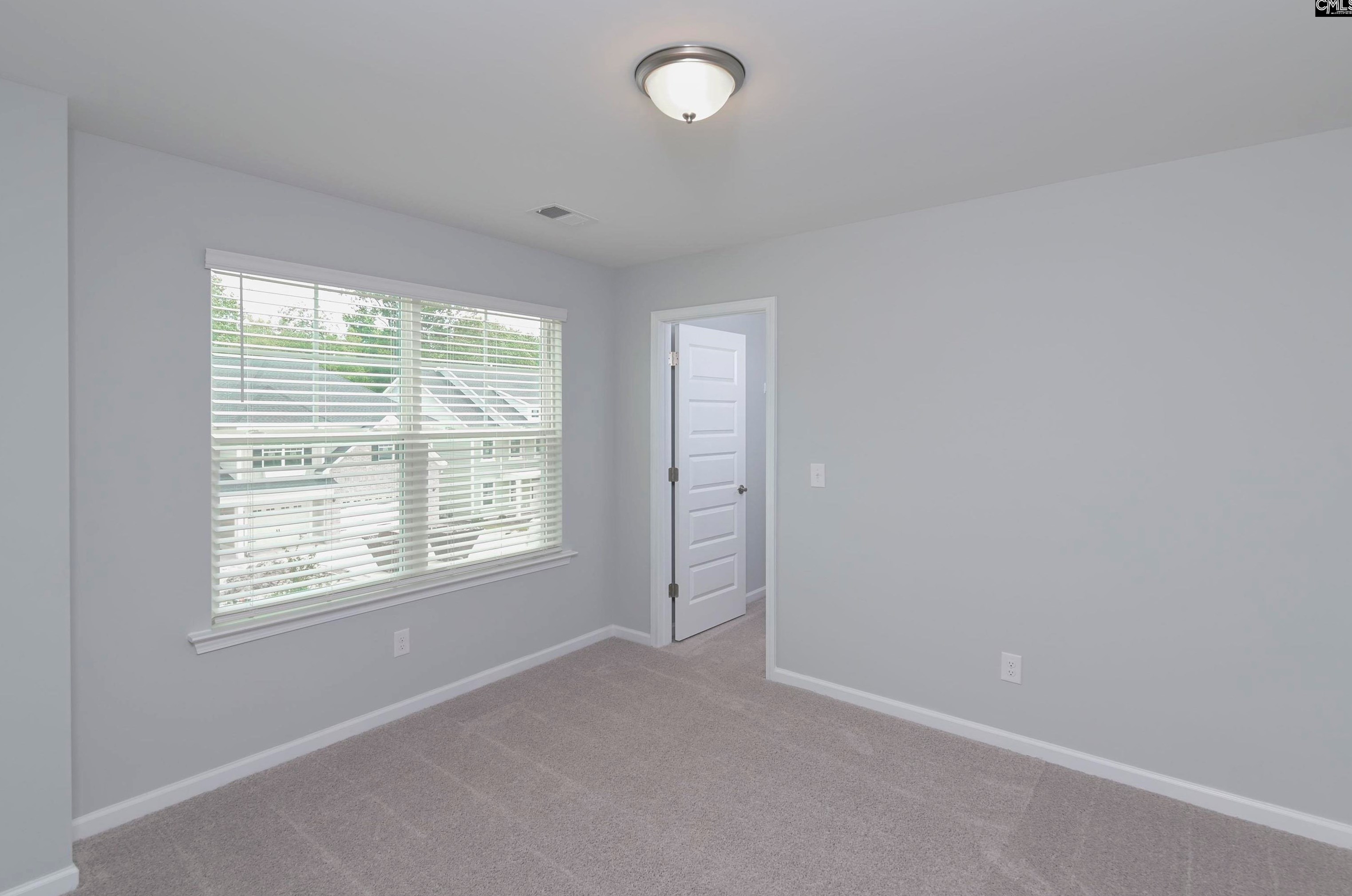 472 Harbour Pointe Dr, Columbia SC  29229-7591 exterior