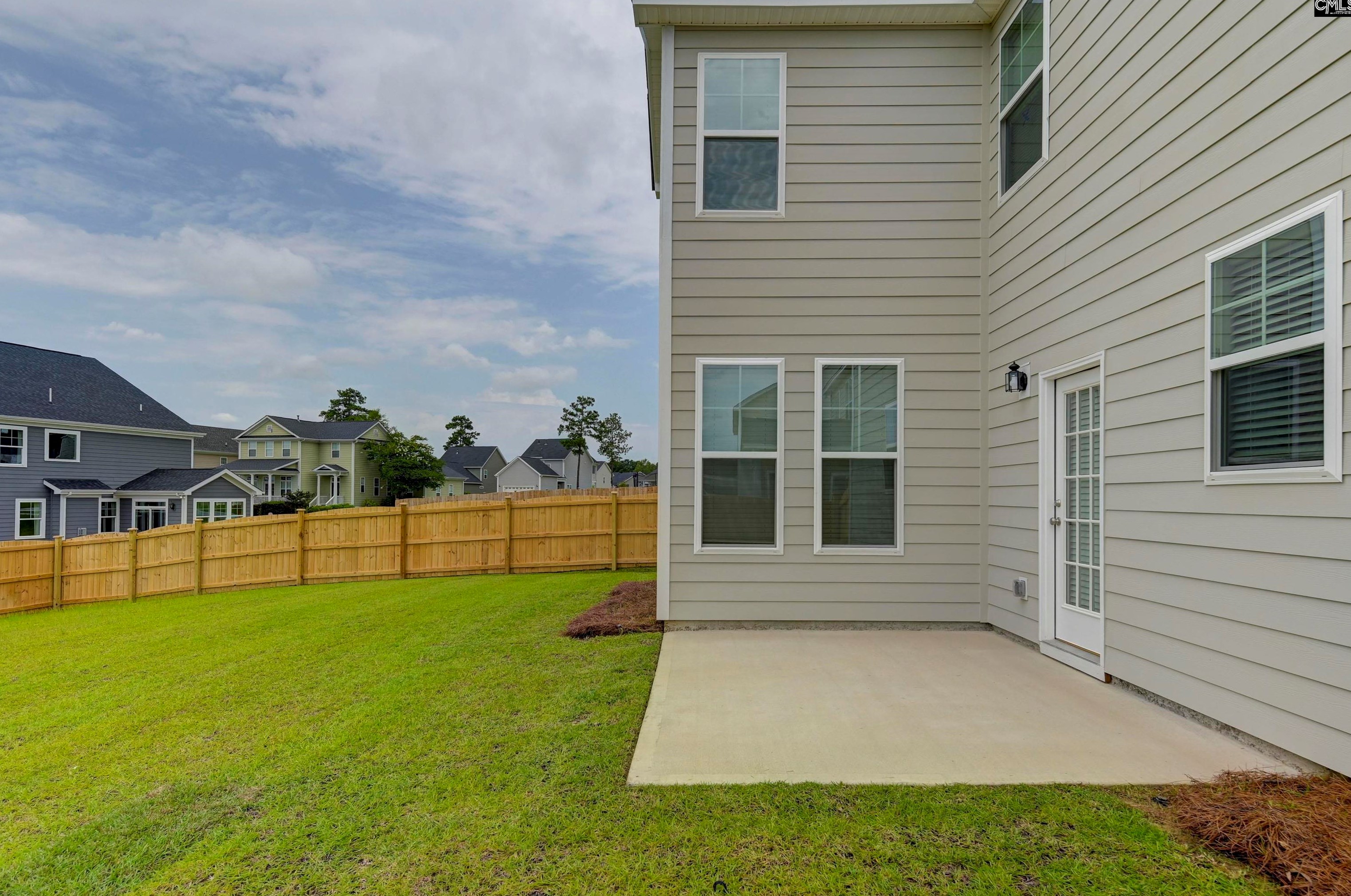 472 Harbour Pointe Dr, Columbia SC  29229-7591 exterior