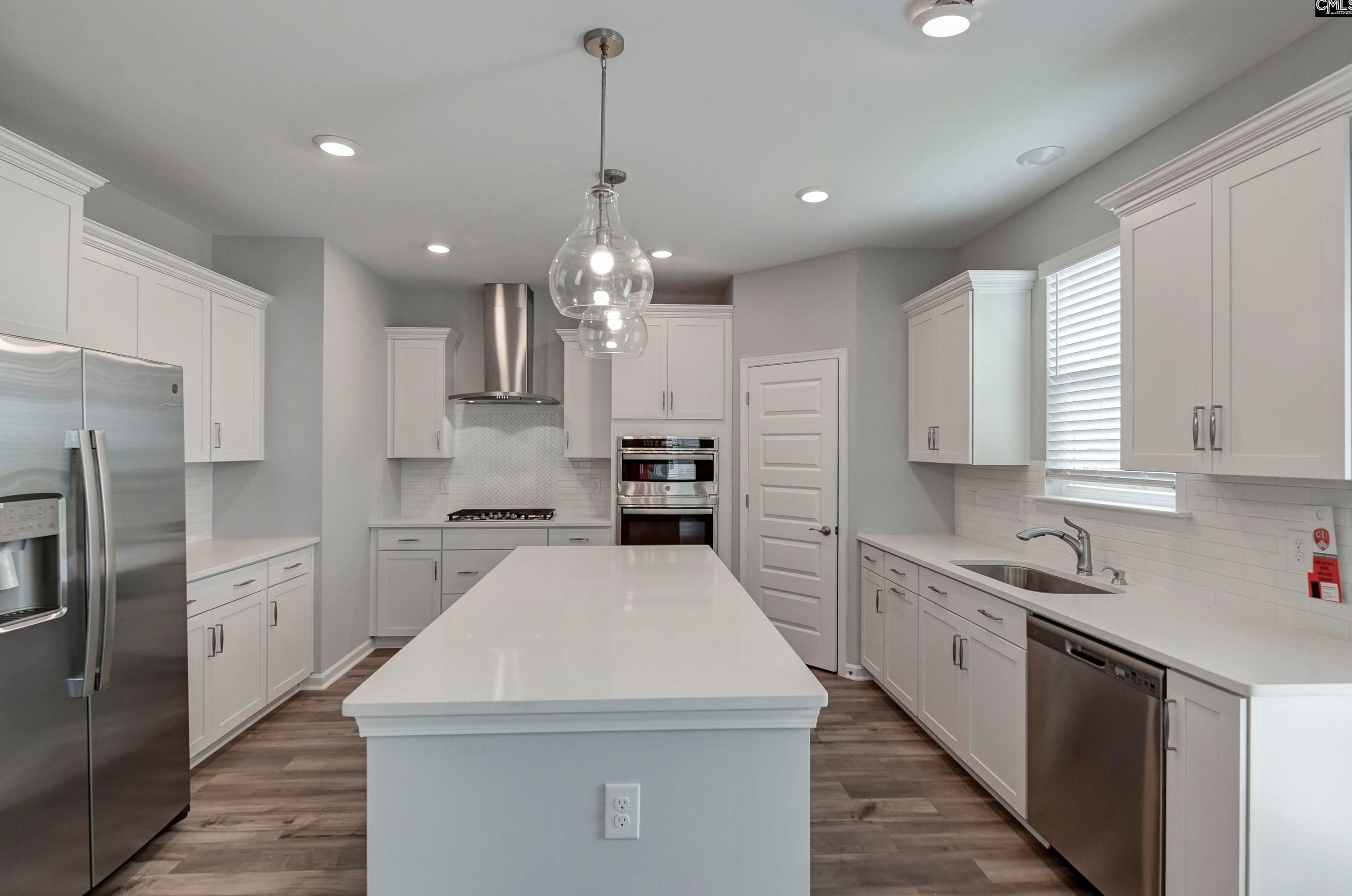 472 Harbour Pointe Dr, Columbia SC  29229-7591 exterior