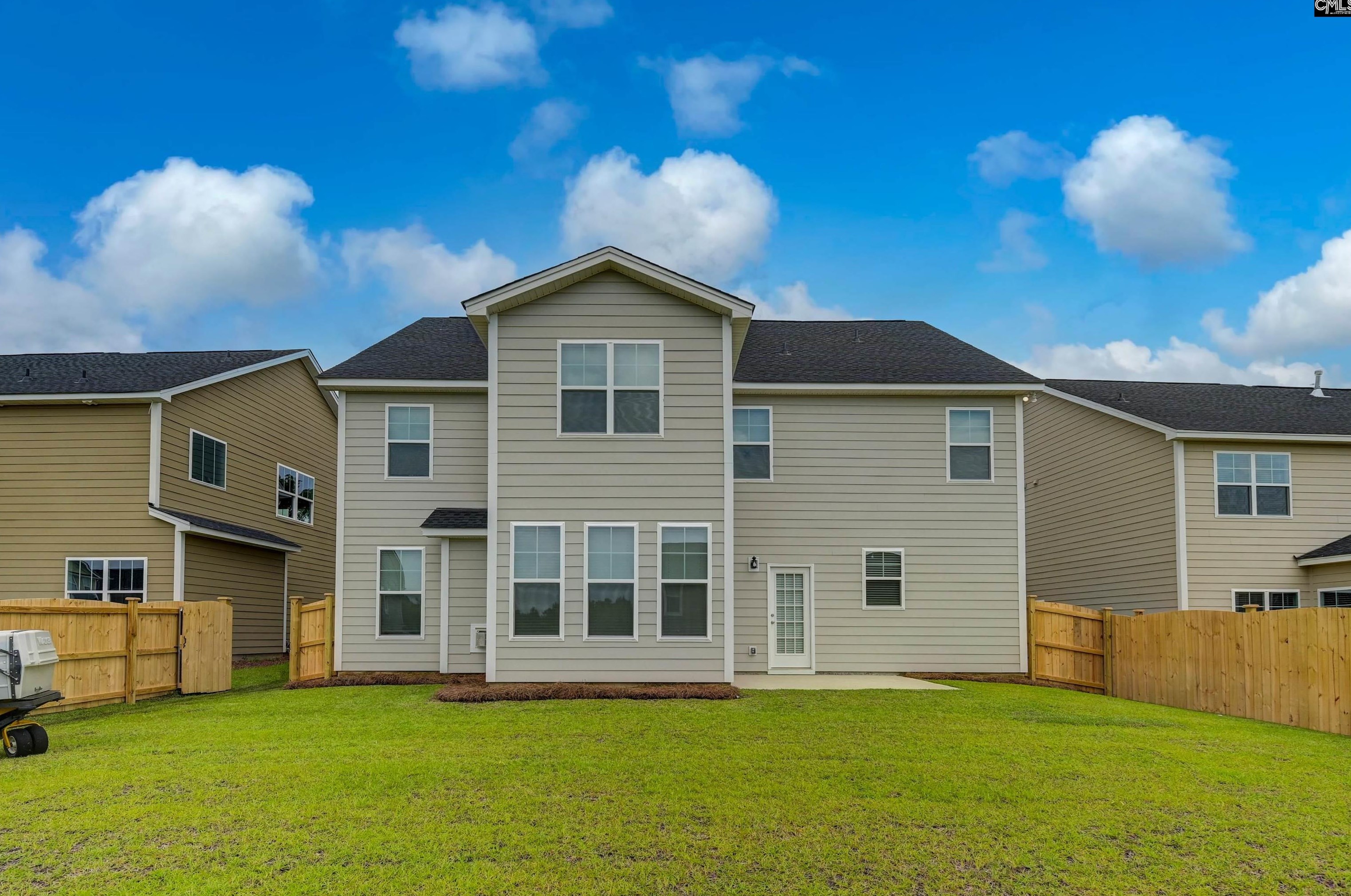 472 Harbour Pointe Dr, Columbia SC  29229-7591 exterior