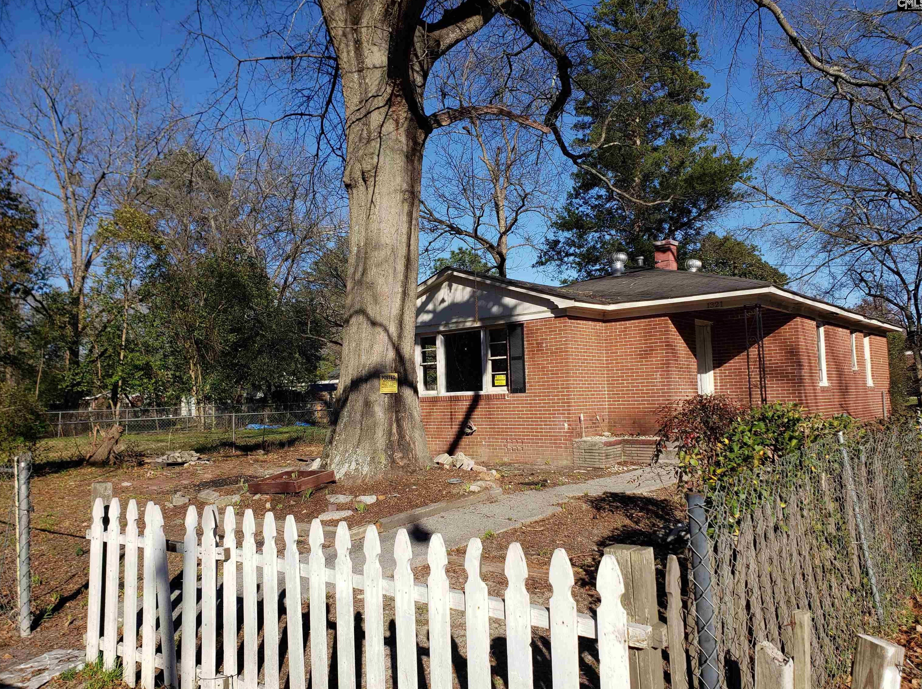 1321 Lotus St, Columbia, SC 29205-4723
