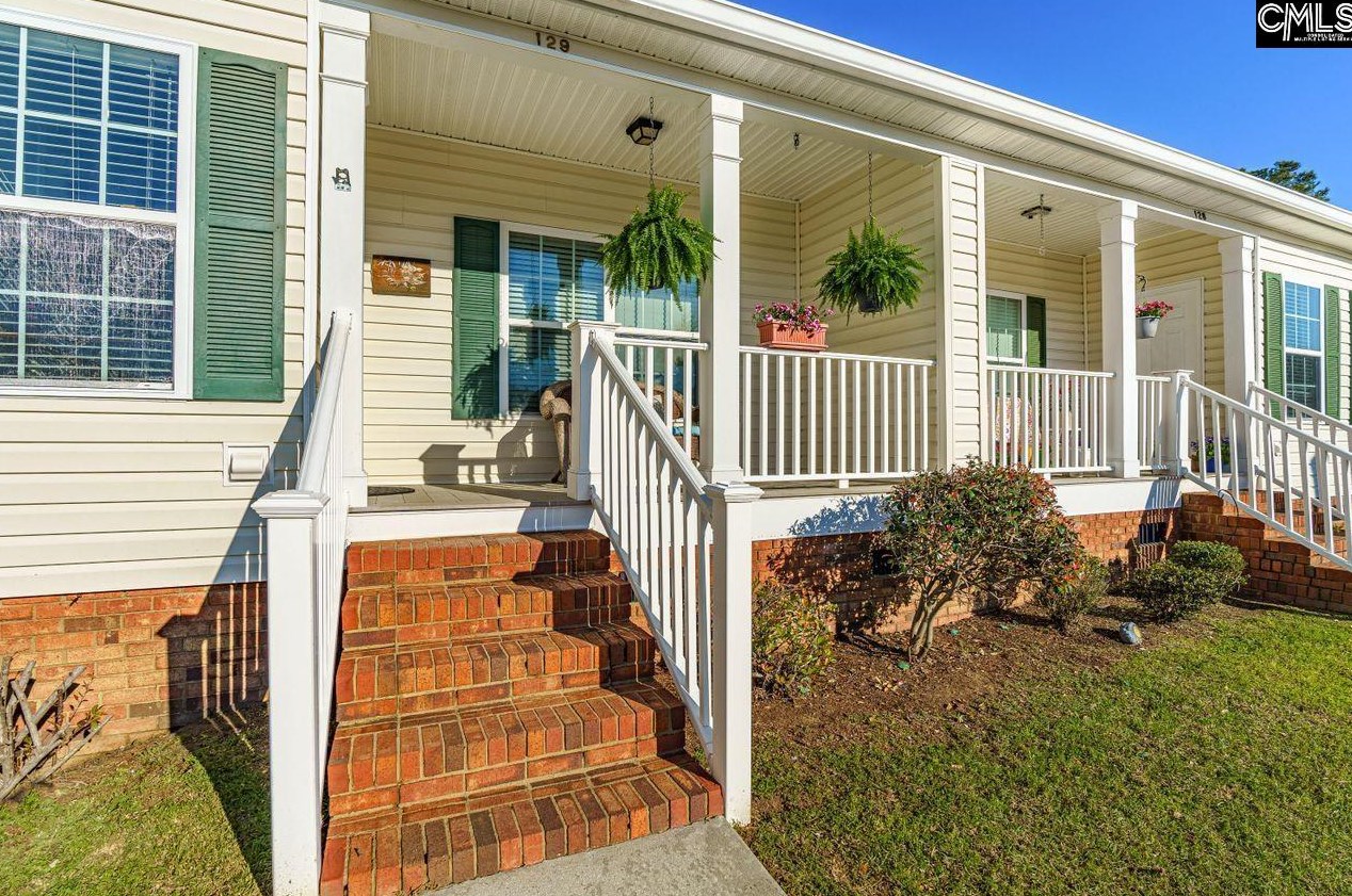 129 Summerpath Ct, Cayce-West Columbia, SC 29169