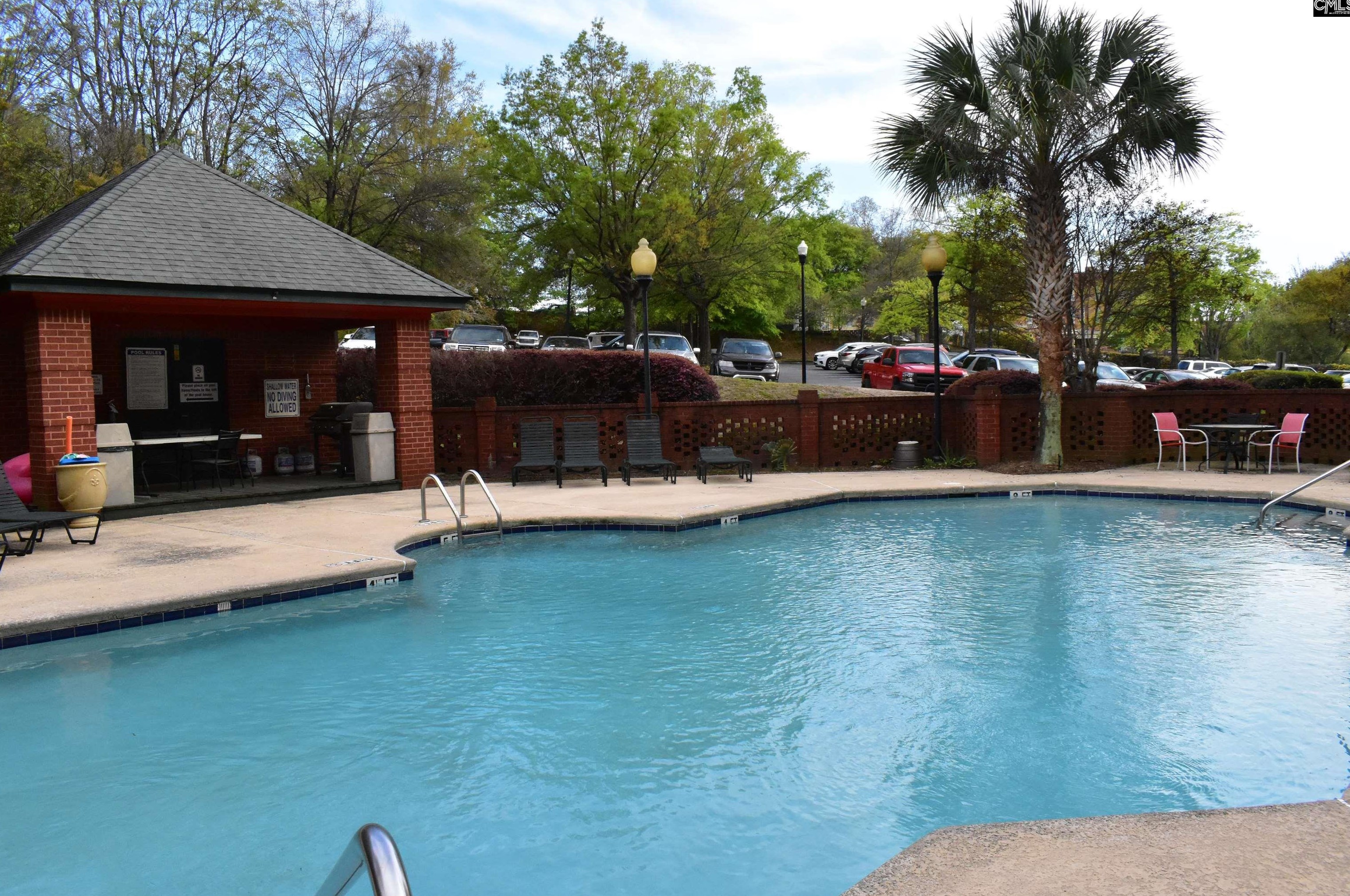 900 Taylor St, Columbia SC  29201-2700 exterior