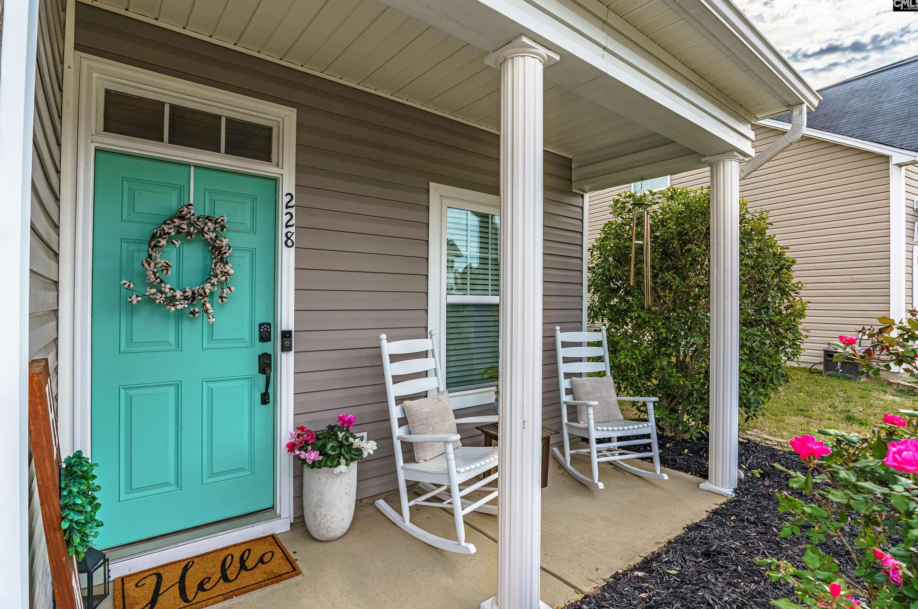 228 Glossy Green Ln, Lexington, SC 29072