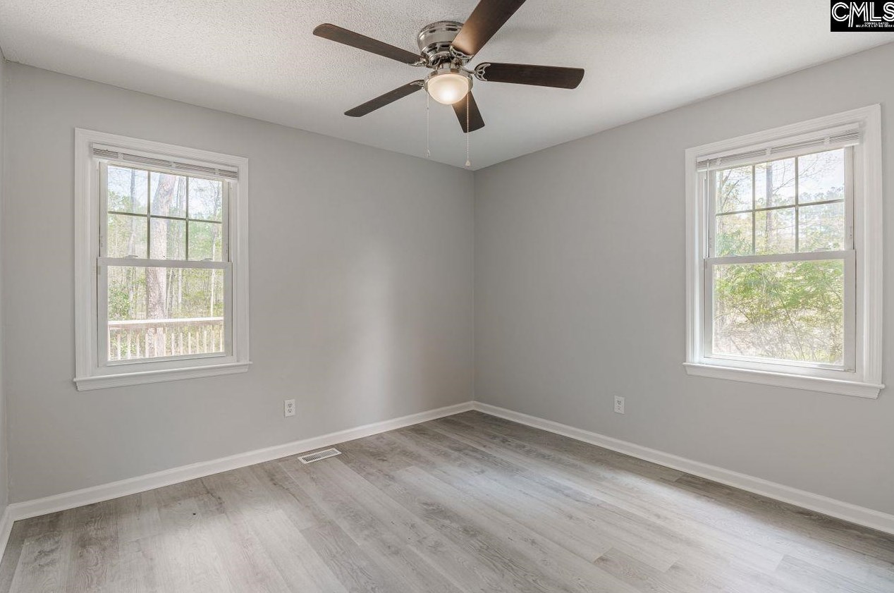 13 Dresden Cir, Columbia SC  29203-9579 exterior