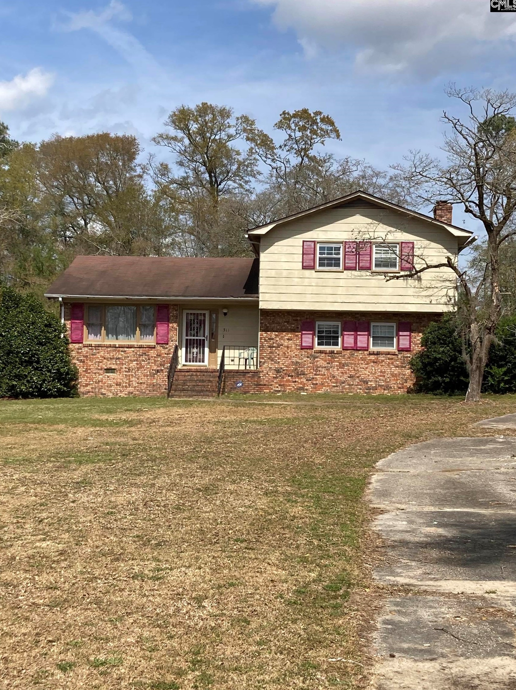 311 Laurel Ln, Florence, SC 29506