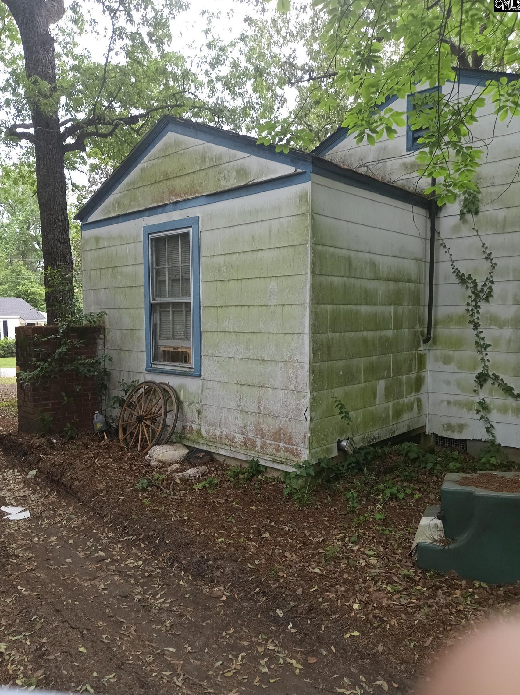 909 Kingswood Dr, Columbia, SC 29205-4352