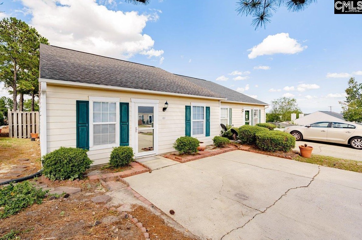 101 Walking Horse Way, Columbia, SC 29223-2813