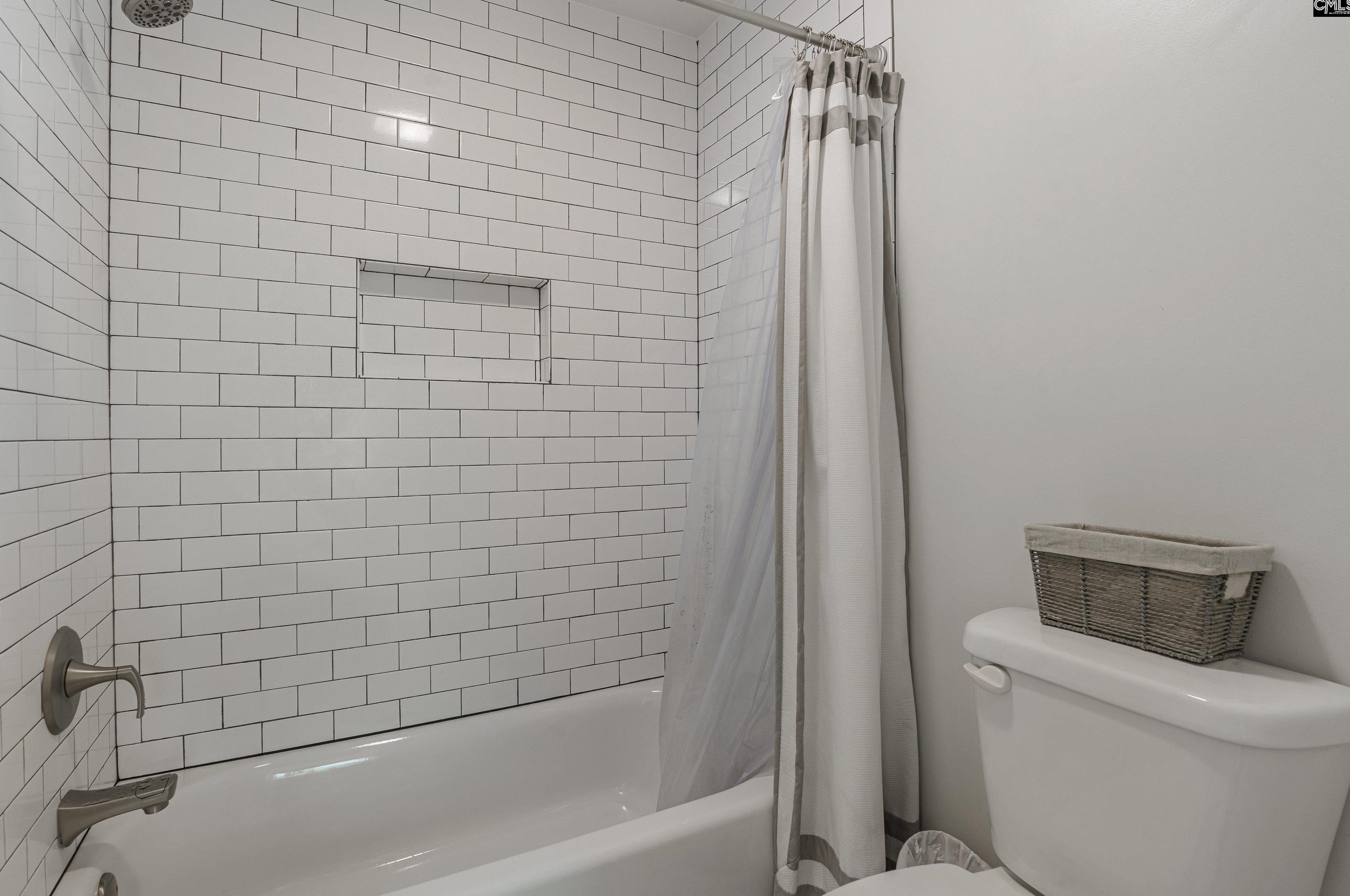 3204 Heyward St, Columbia SC  29205-2669 exterior