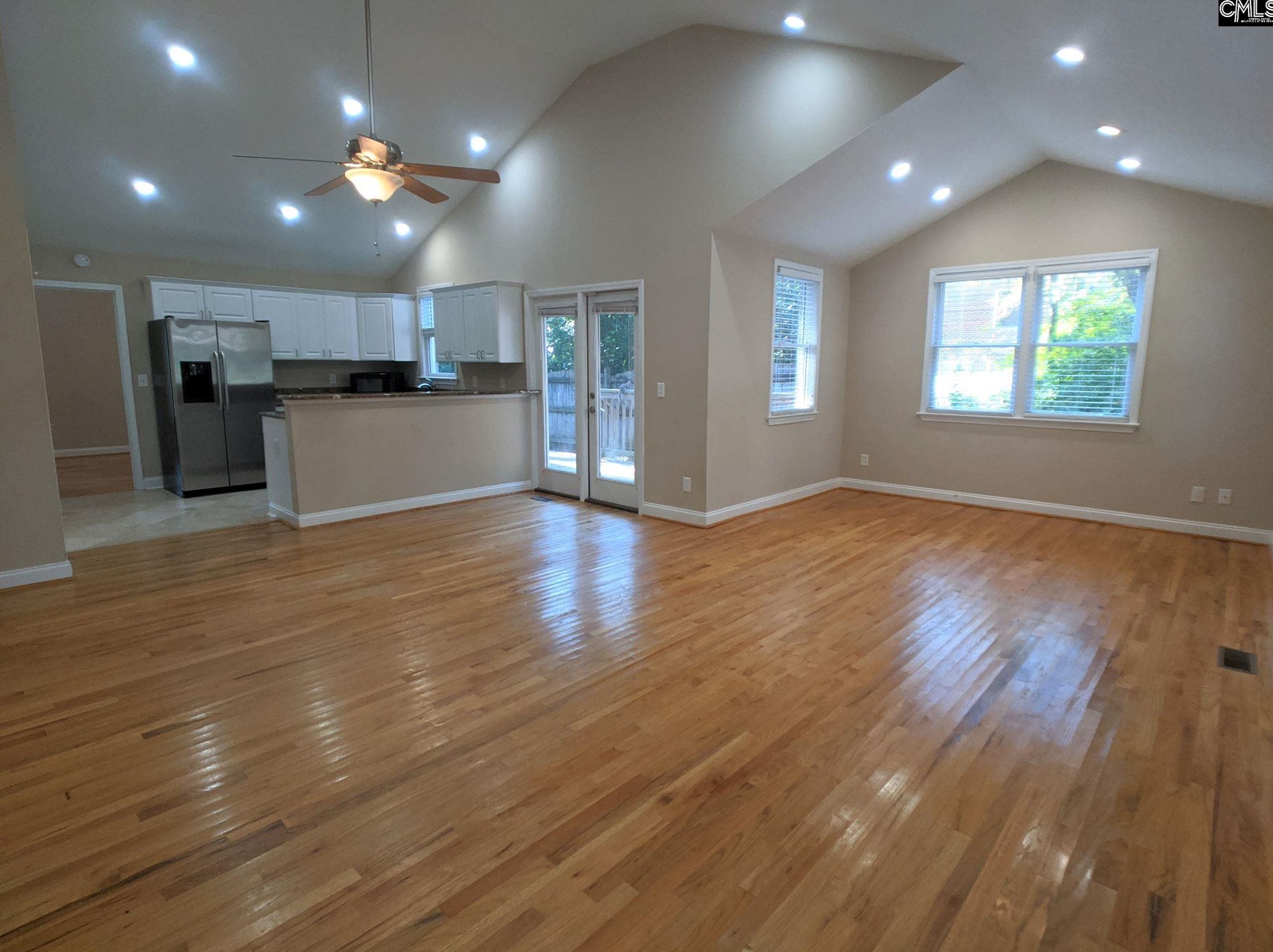 2801 Lincoln St, Columbia SC  29201-1636 exterior