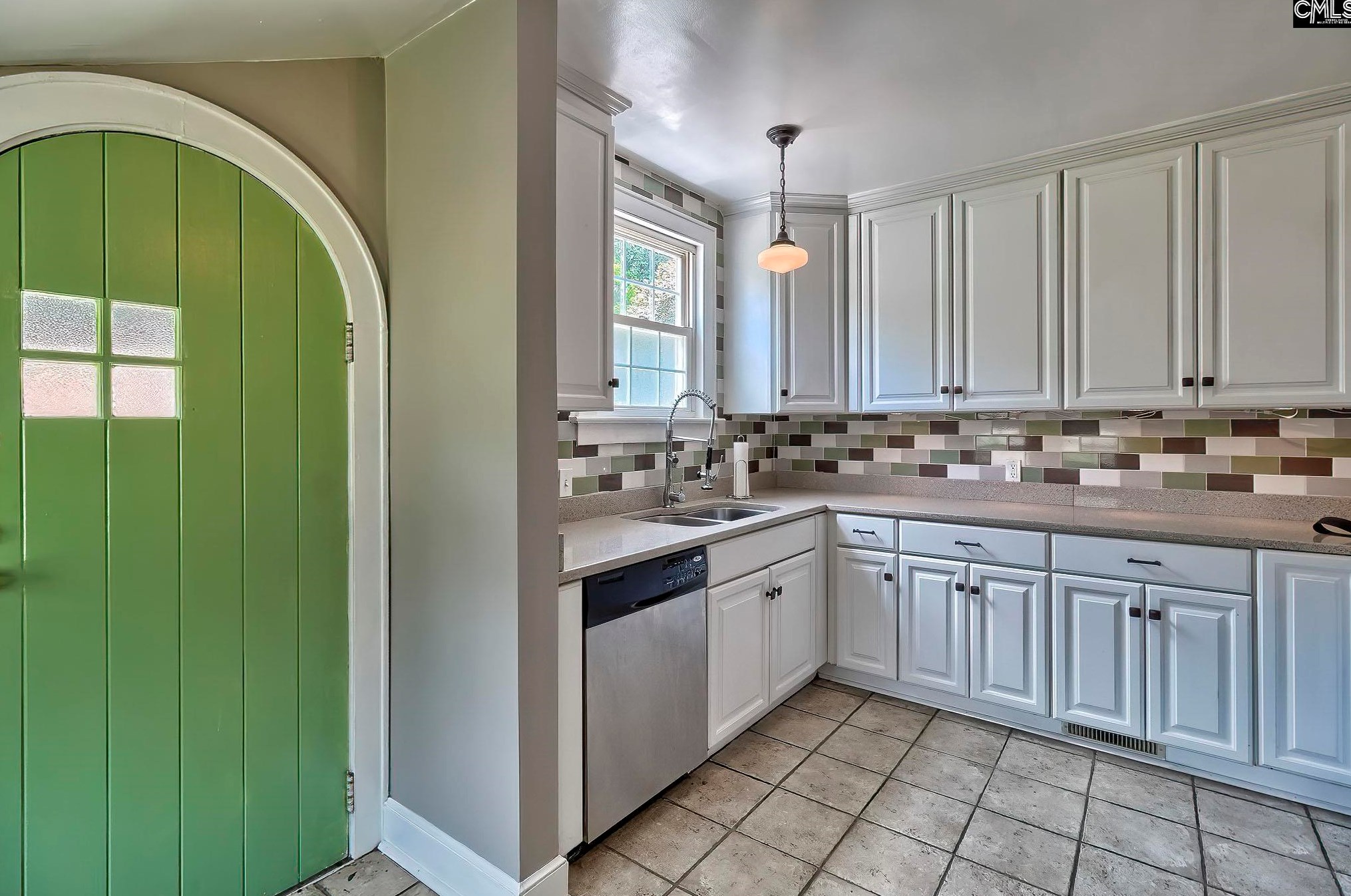 2807 Grace St, Columbia SC 29201-1716 exterior