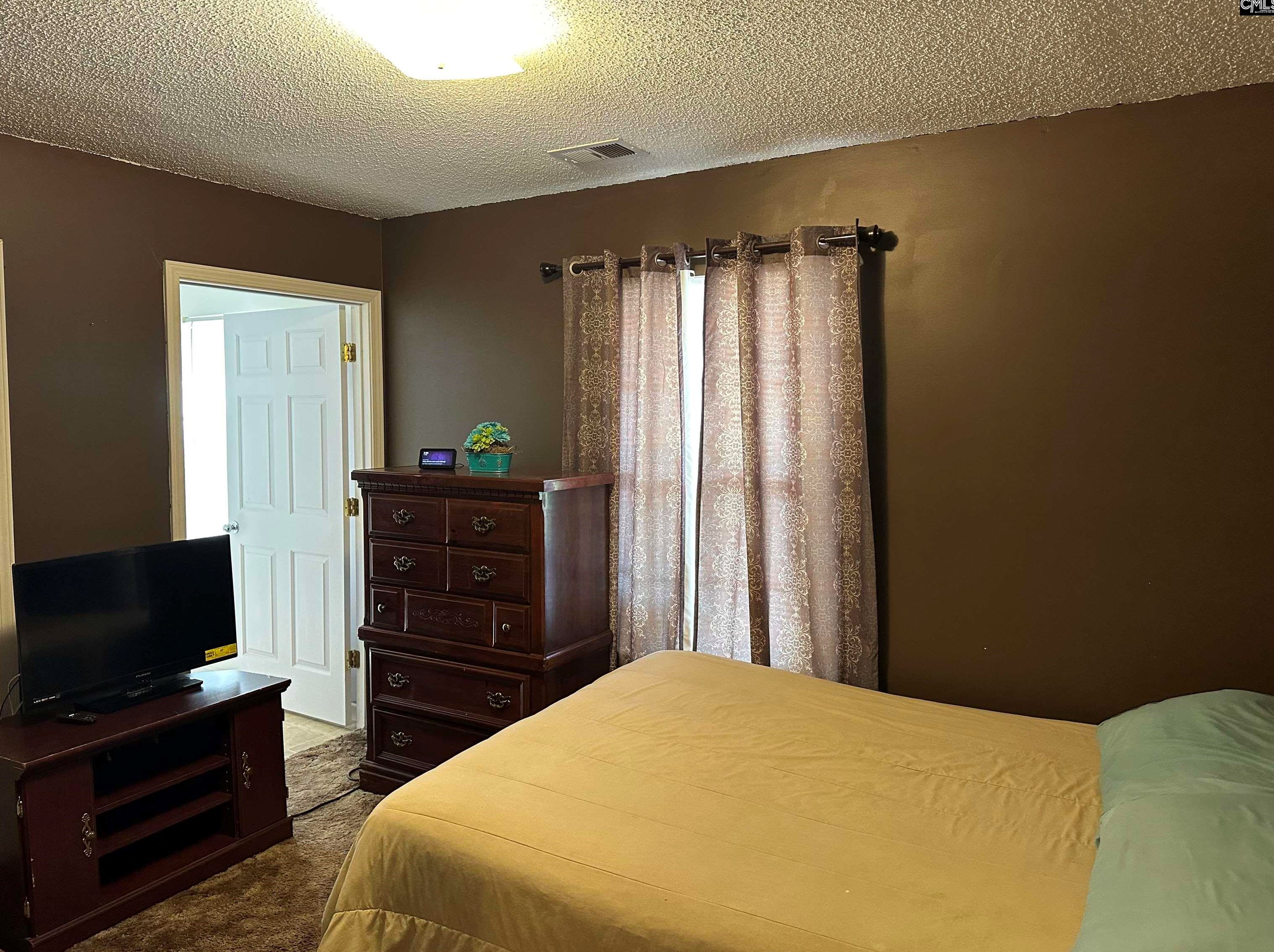 1036 Rockyknoll Dr, Columbia SC  29203-1114 exterior