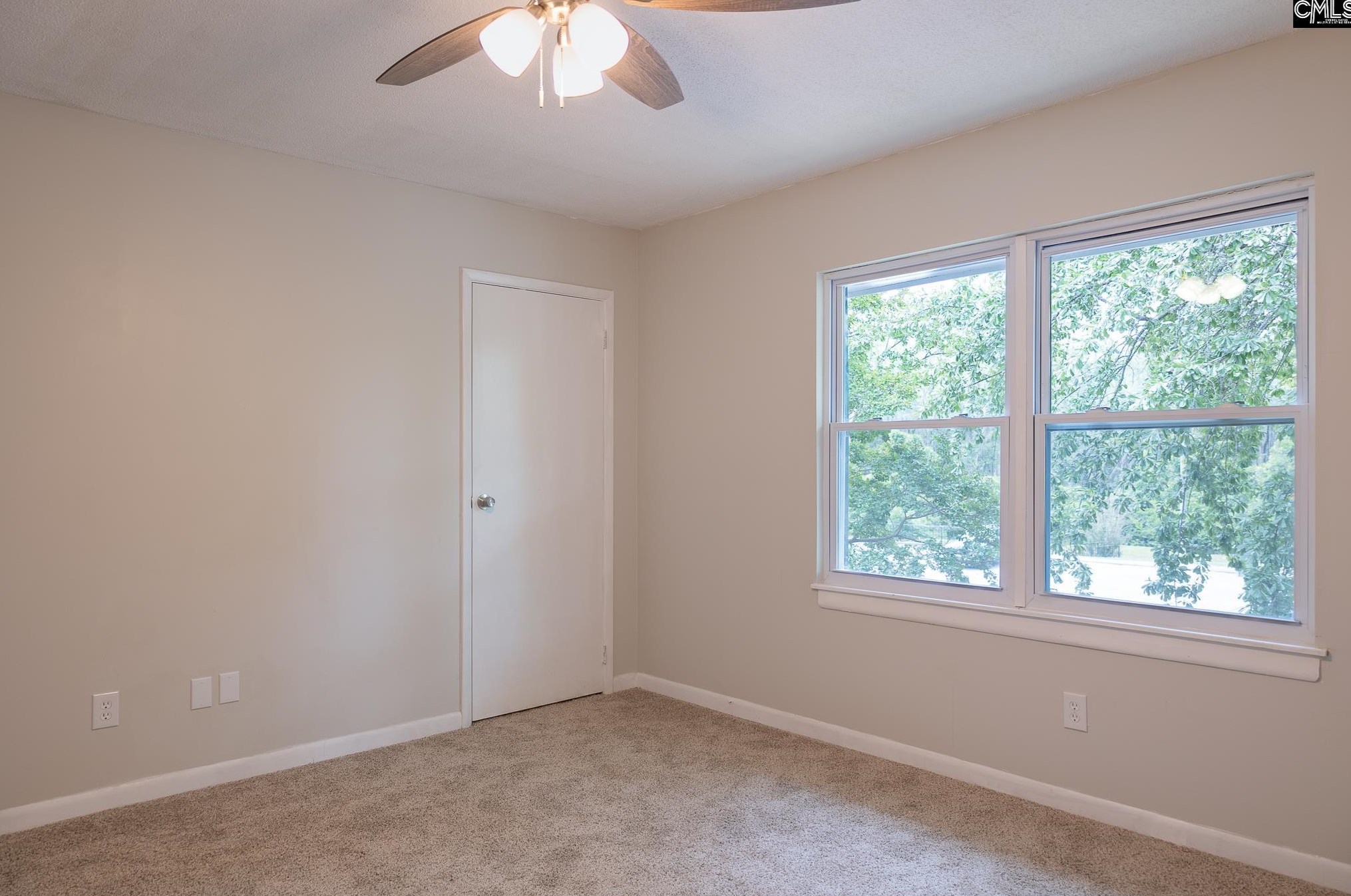 1837 Tall Pne Cir, Columbia SC 29205-4935 exterior