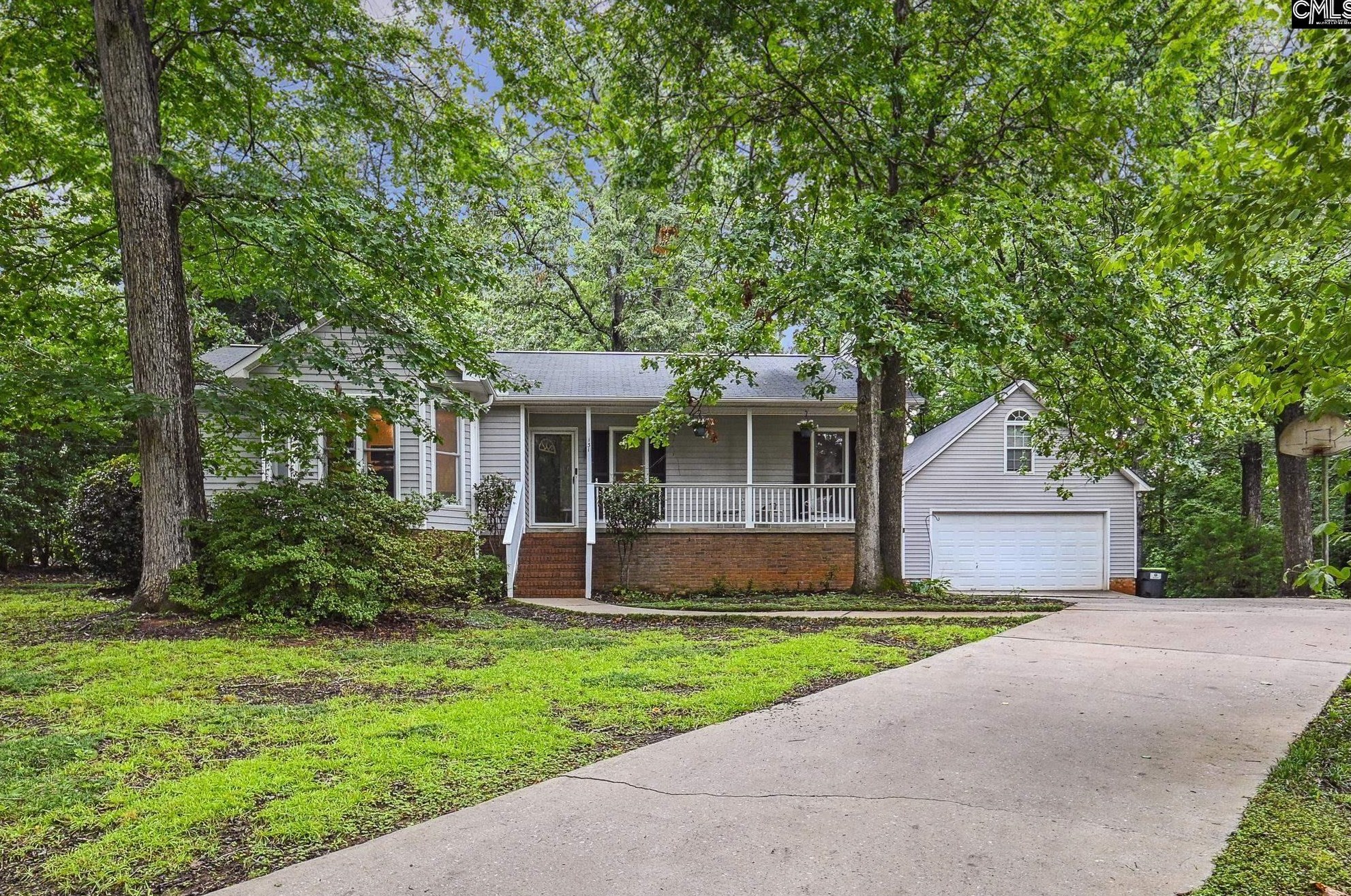131 Foxworth Dr, Lexington, SC 29072
