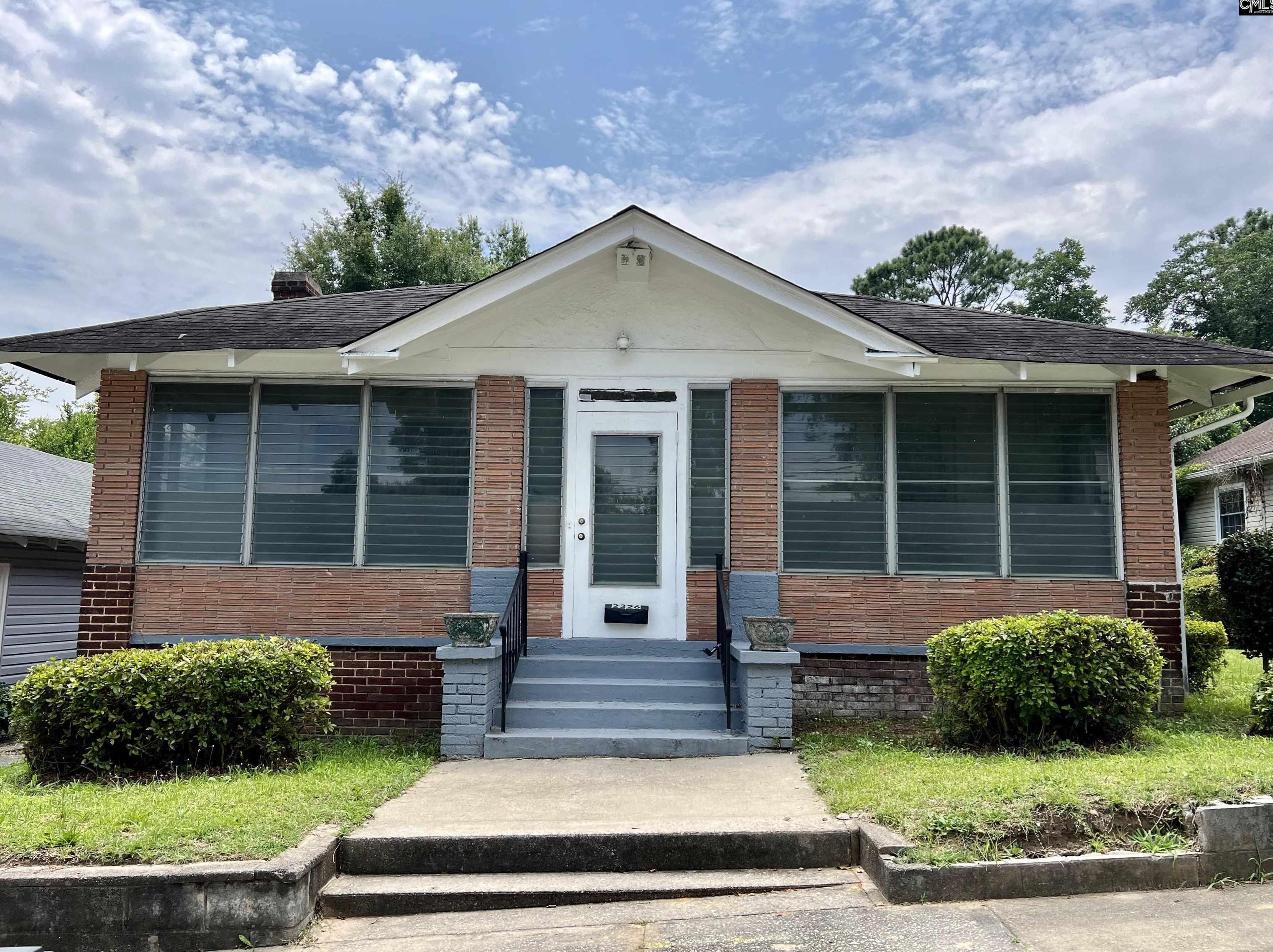 2326 Stark St, Columbia, SC 29205-1066