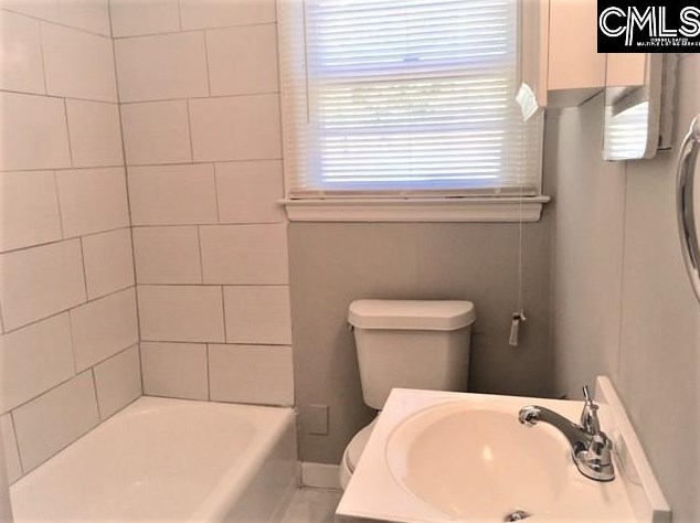 75 Rose Dr, Columbia SC 29205-4536 exterior