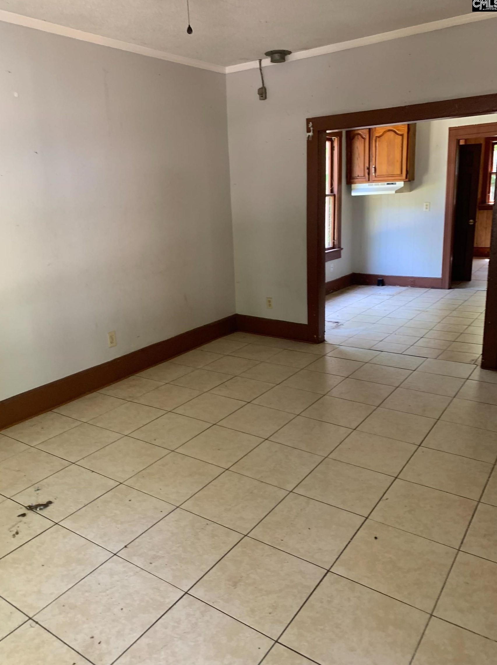 4910 James St, Columbia, SC 29203-5944