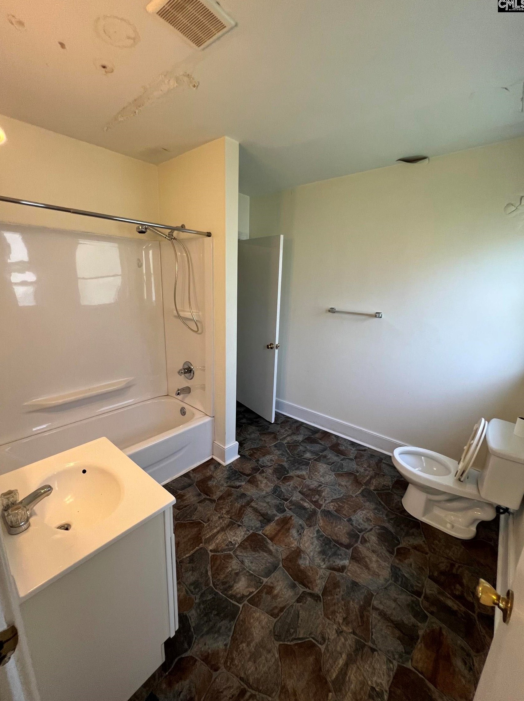 5313 Randall Ave, Columbia SC 29203-5314 exterior