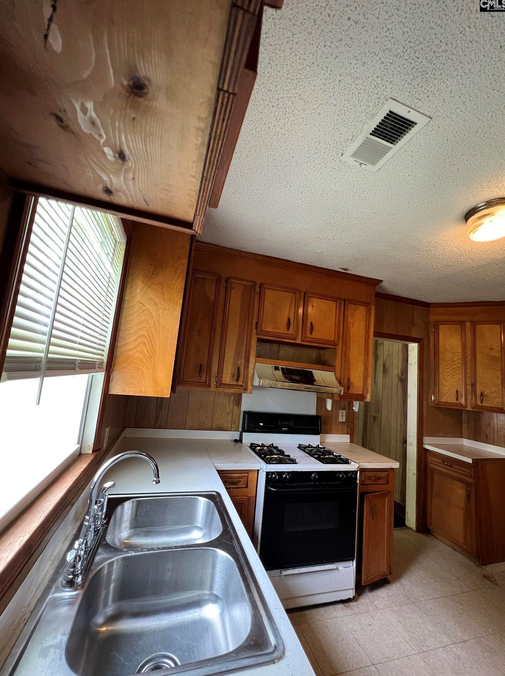 5313 Randall Ave, Columbia SC 29203-5314 exterior