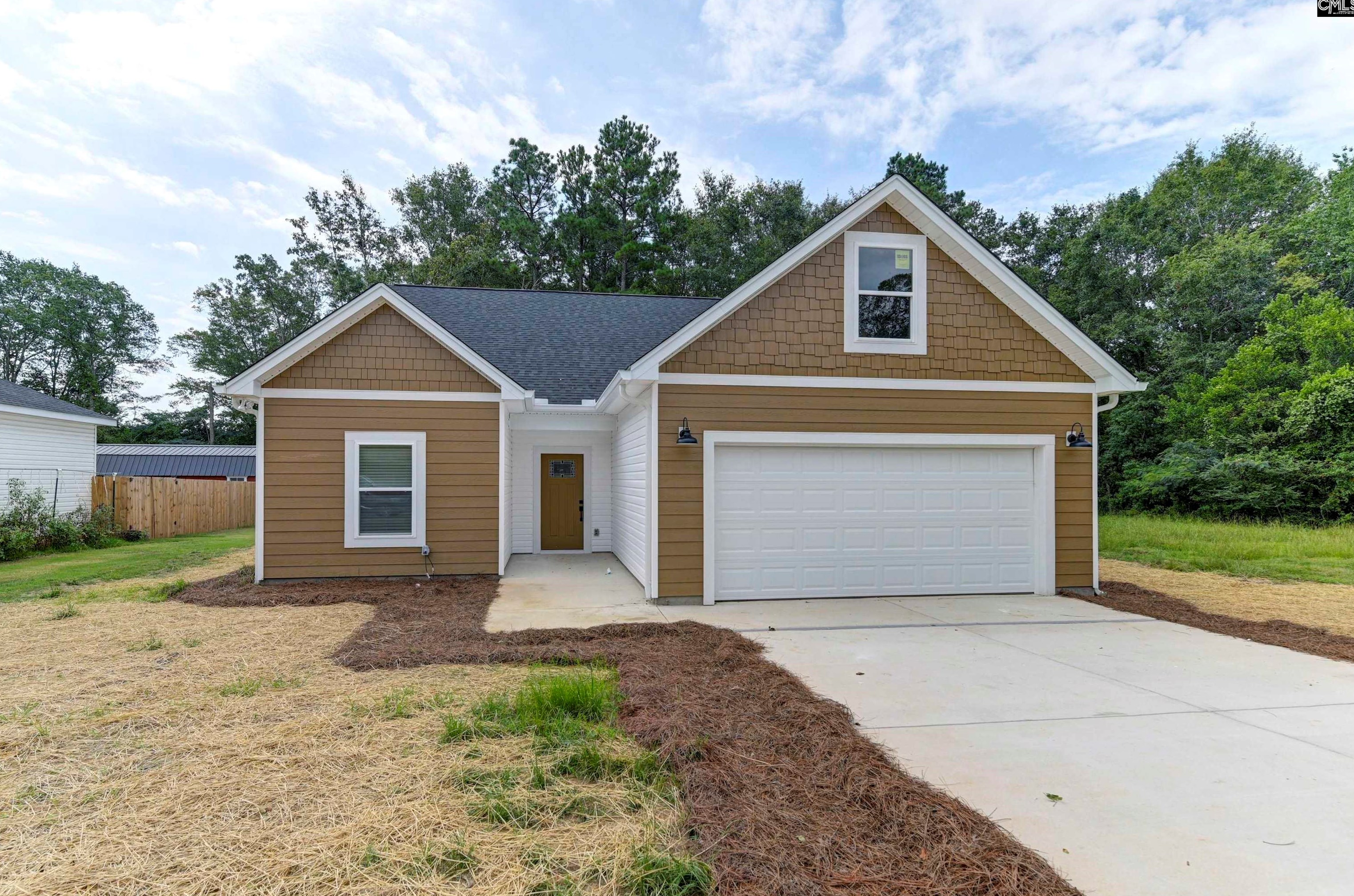 226 Rawls Dr, Batesburg-Leesville, SC 29070-8005
