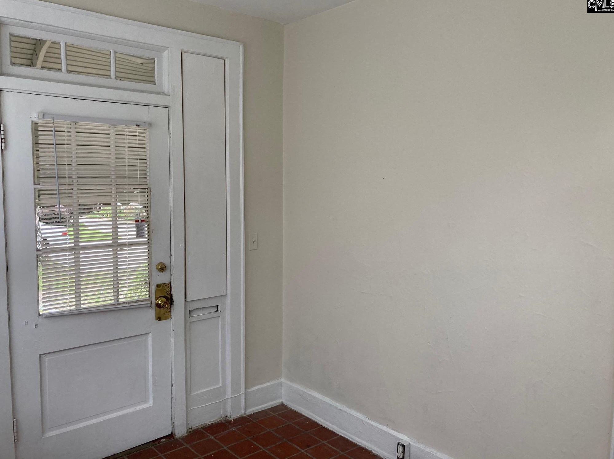 528 Santee Ave, Columbia, SC 29205-2219