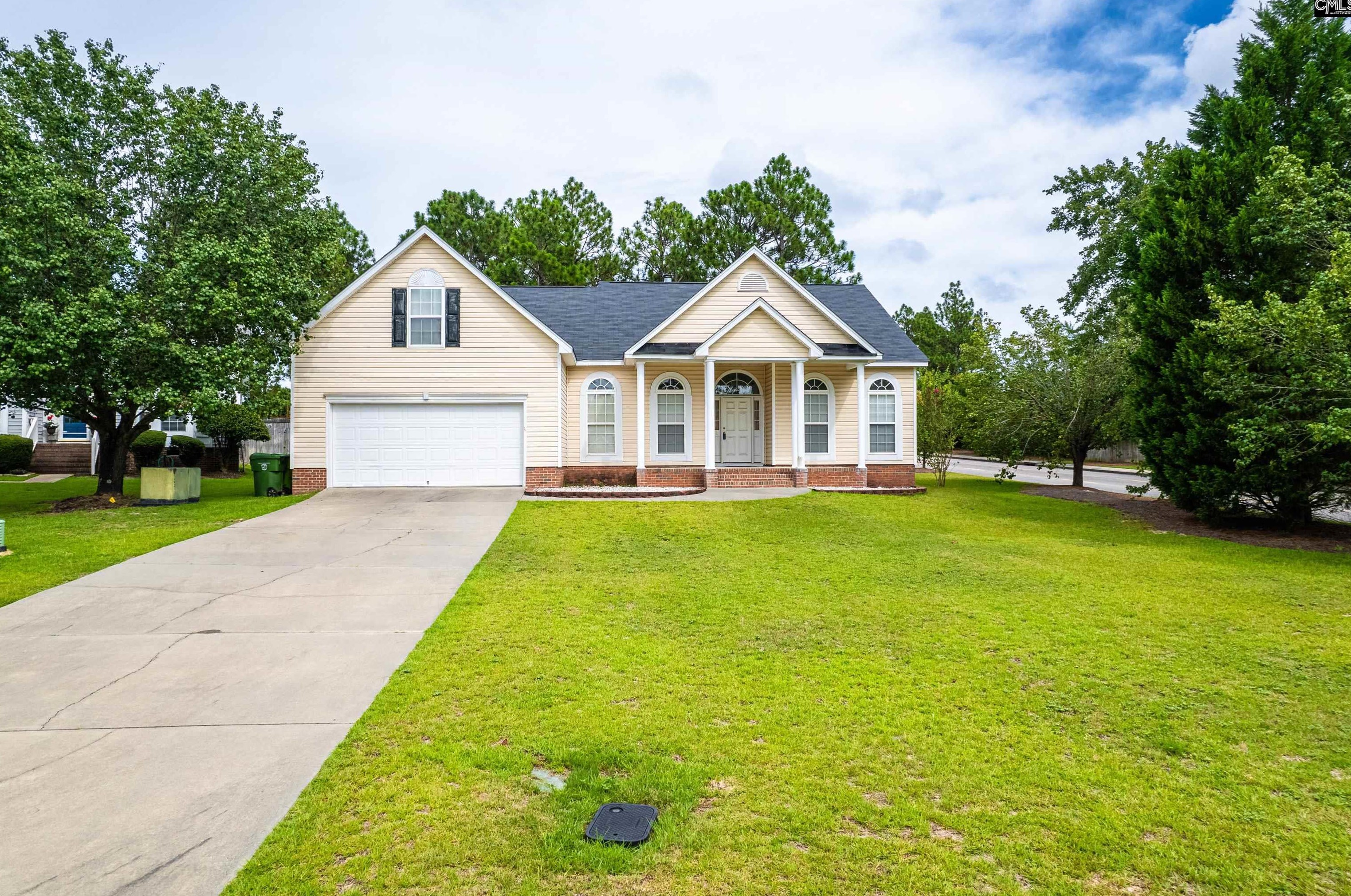 2 Scottish Ct, Columbia, SC 29229-8107