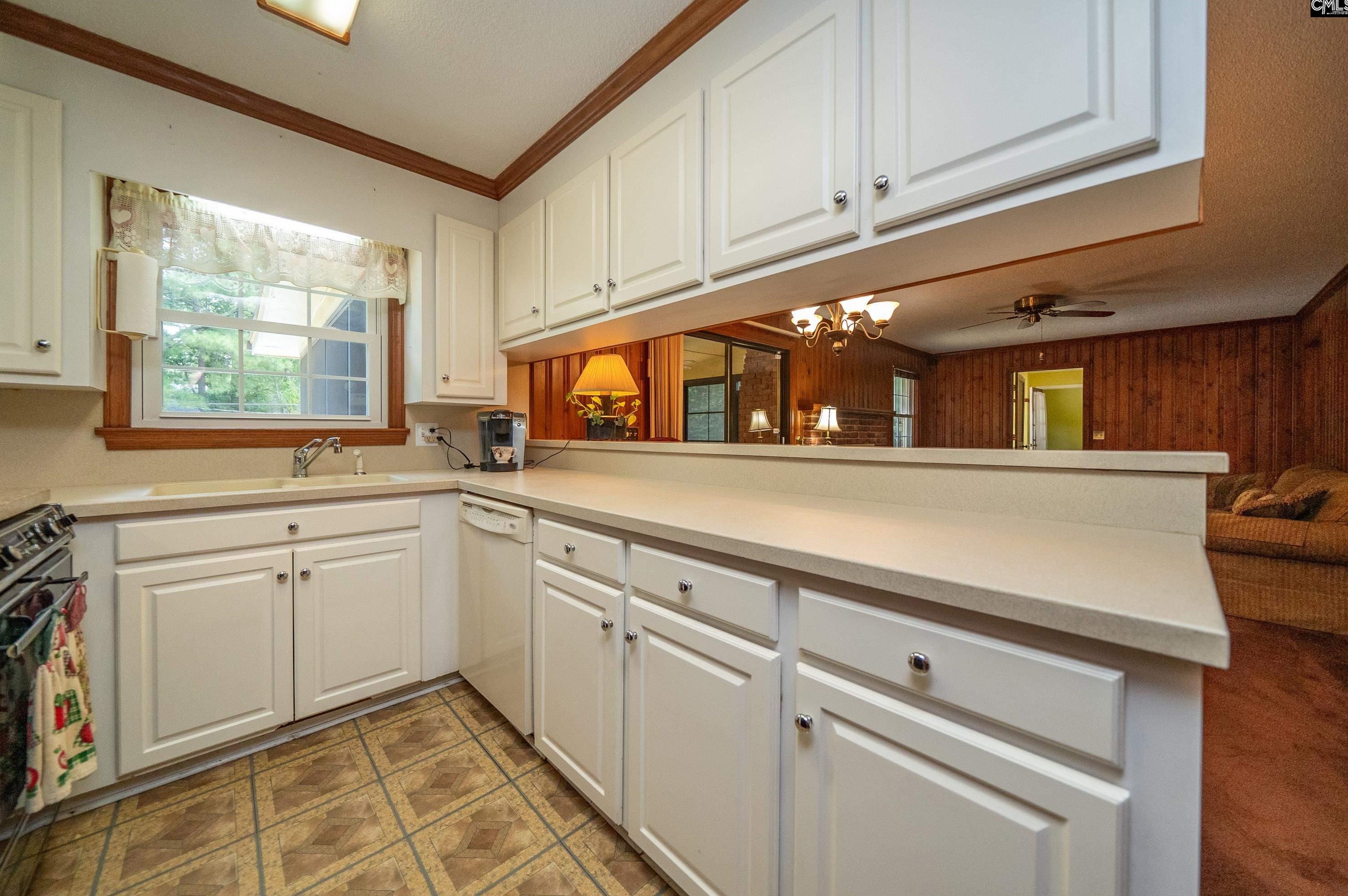 348 Lewisham Rd, Columbia SC 29210-3711 exterior