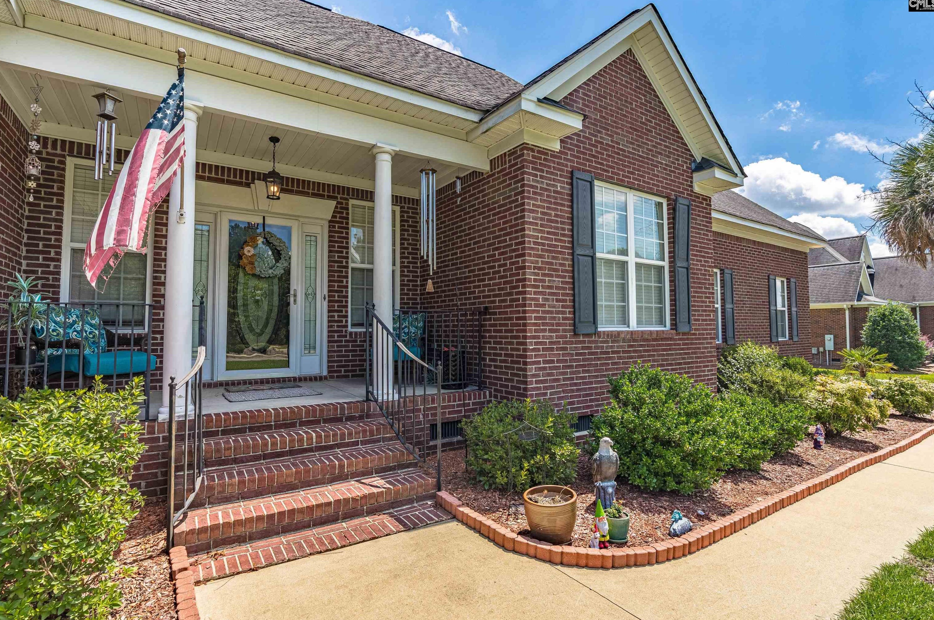 2 Middleton Dr, Lugoff, SC 29078