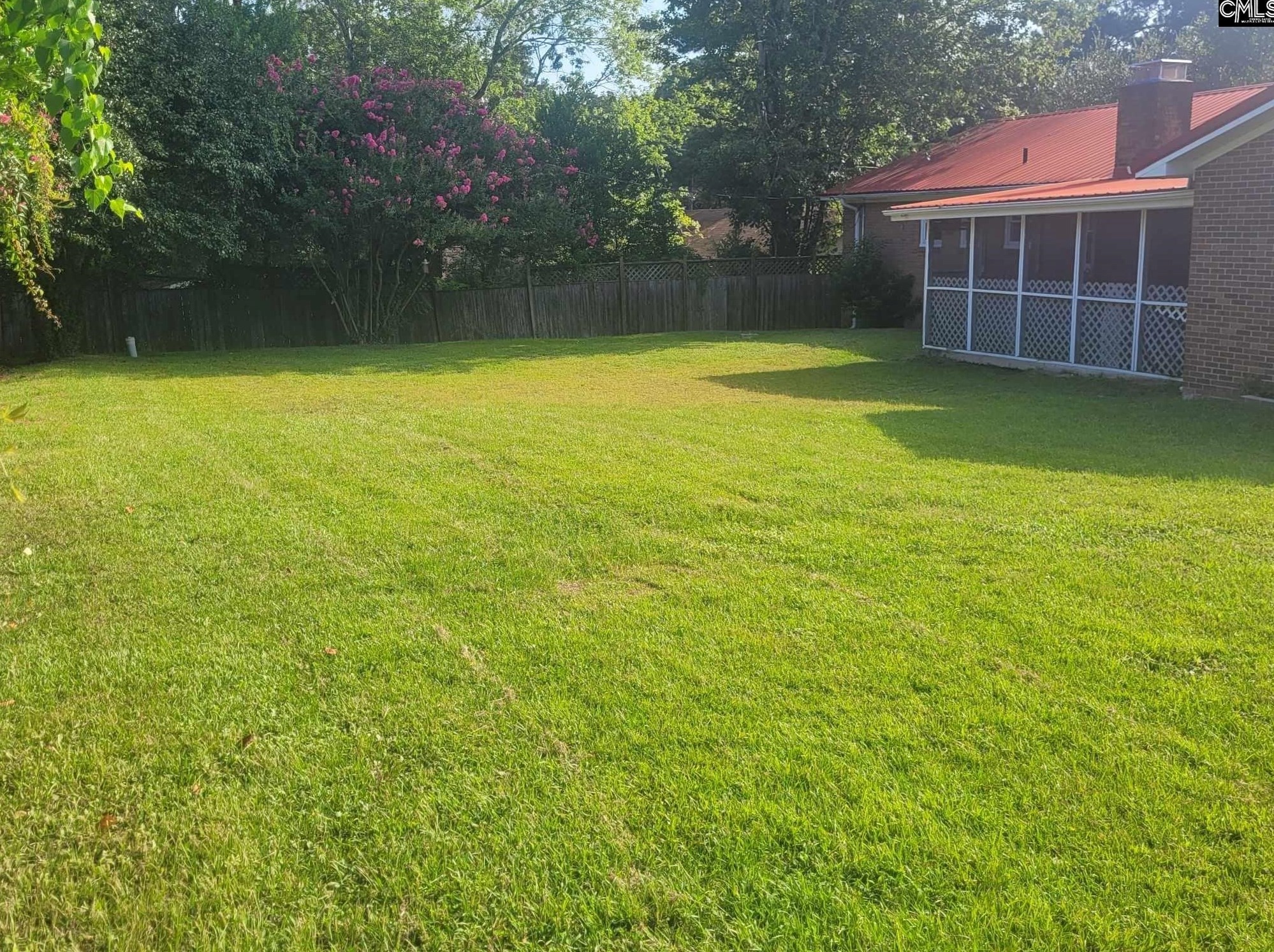 3217 Ulmer Rd, Columbia, SC 29209-4214