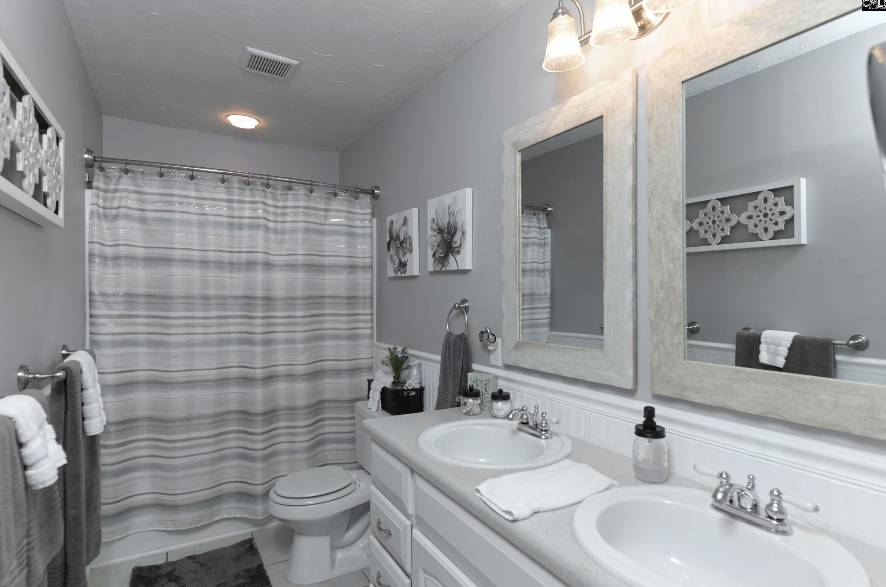 1450 Haviland Cir, Columbia SC 29210-4029 exterior