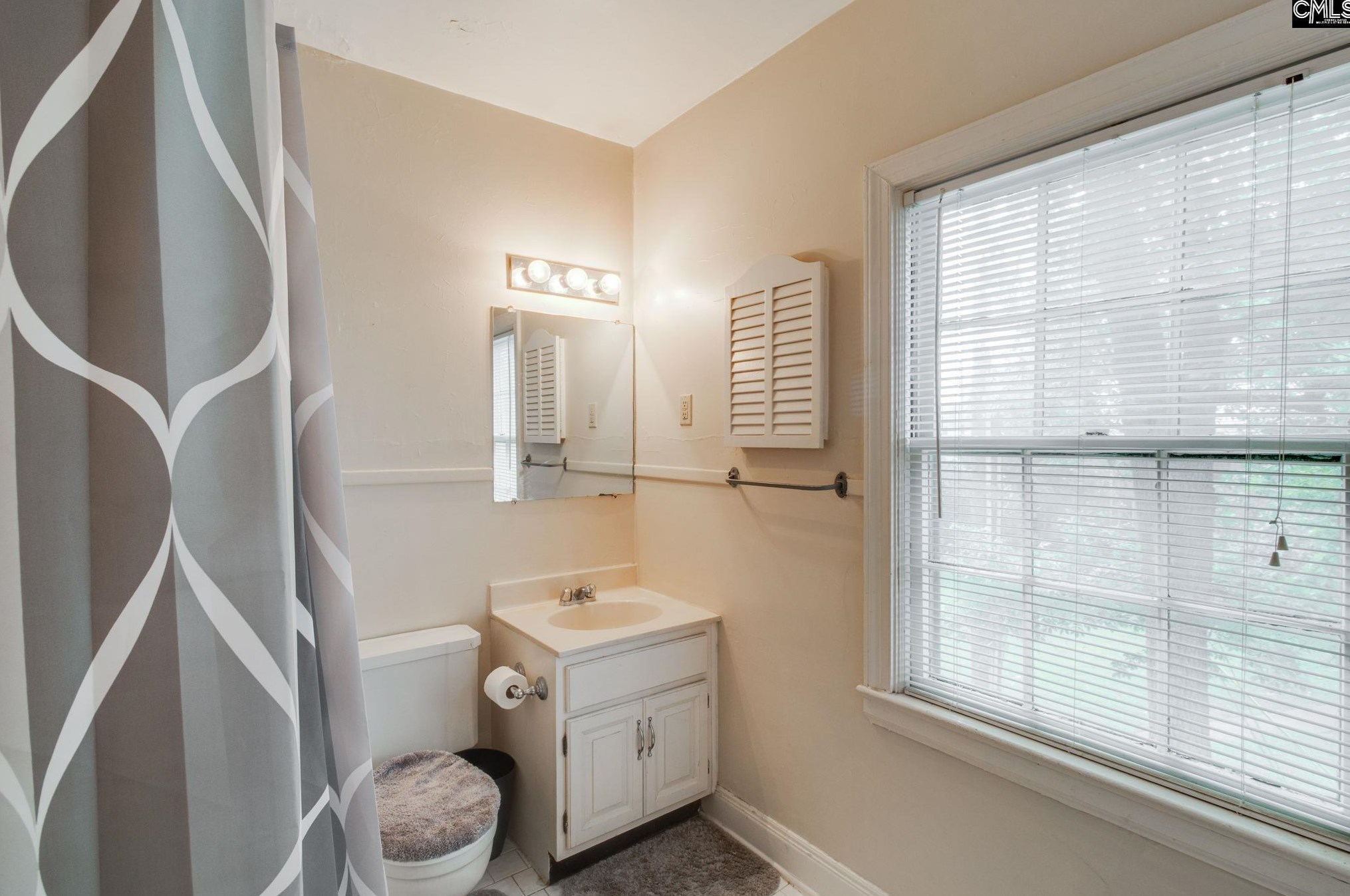 4103 Devine St, Columbia SC 29205-2071 exterior