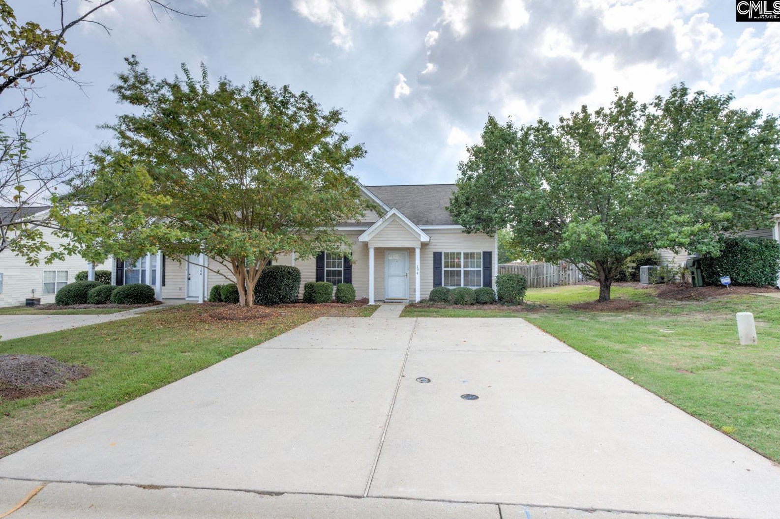 104 Avebury Ln, Columbia SC  29229-8143 exterior