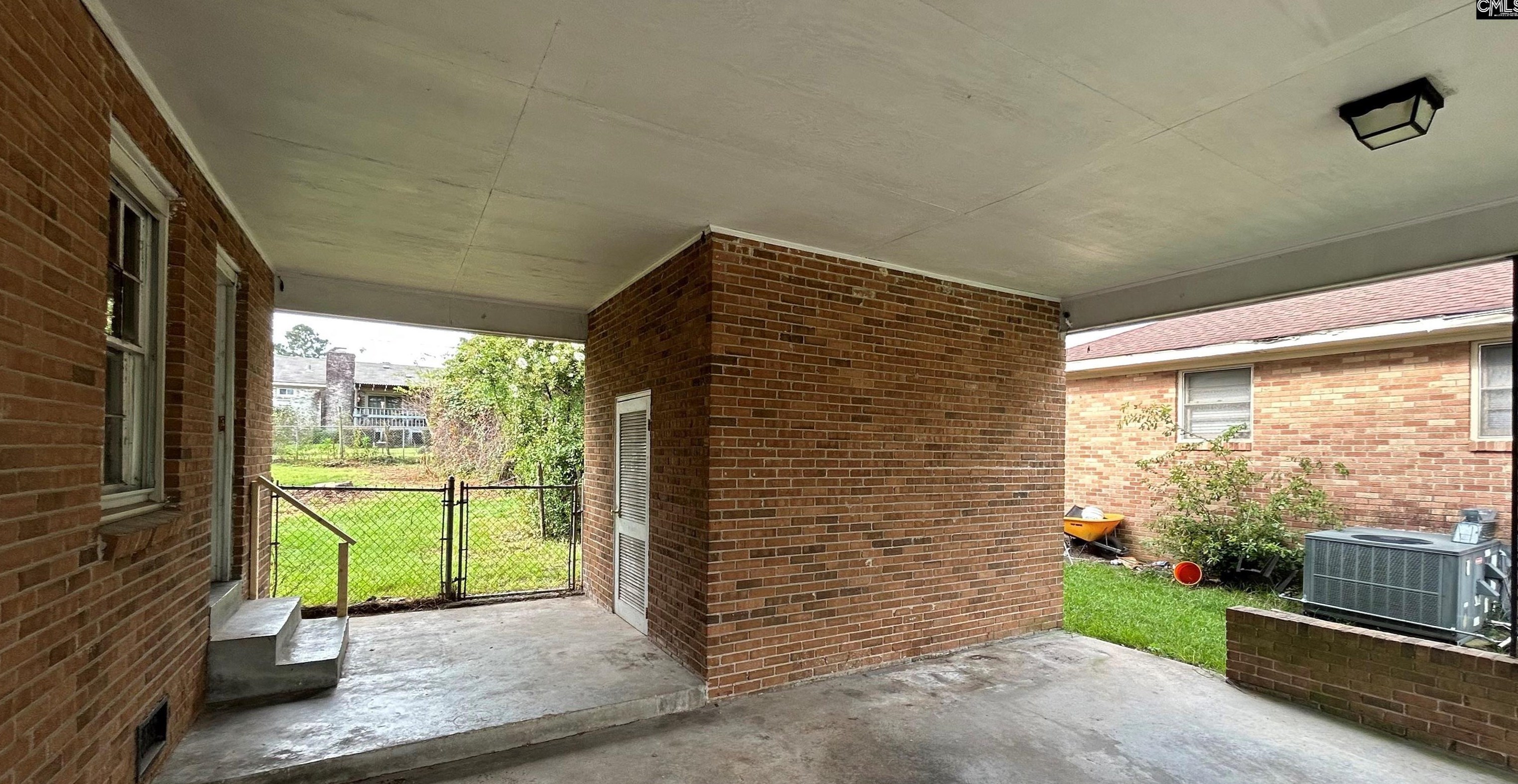 212 Clover Bay Dr, Columbia SC 29203-3009 exterior