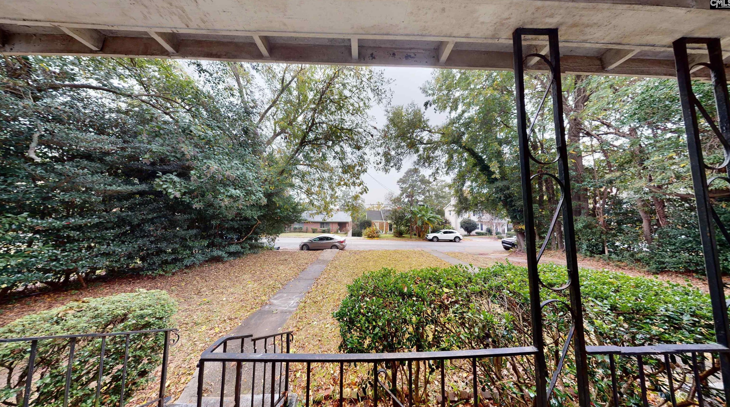 1617 Heyward St, Columbia SC 29205-3211 exterior